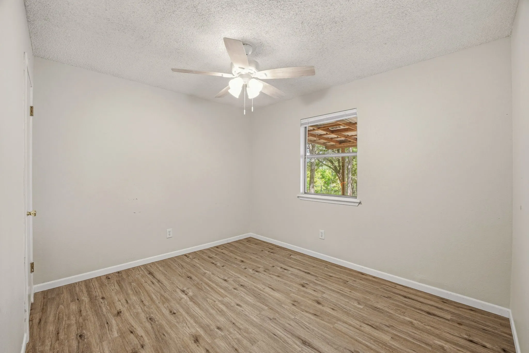 Single Family Residence For Sale in Erath County , 702 S Jackson Street, Stephenville, Texas 76401, 4 Bedrooms, 1 Bathroom, Garage spaces, 1,516 Sqft, built in 1983, Price $225,000, mls#21291705, Real Estate Agent in Stephenville, Homes For Sale in Erath county, Homes For Sale in Stephenville, Realtor in Stephenville Texas, Real Estate Brokerage Independent Realty Texas, Luminita Cordes Realtor