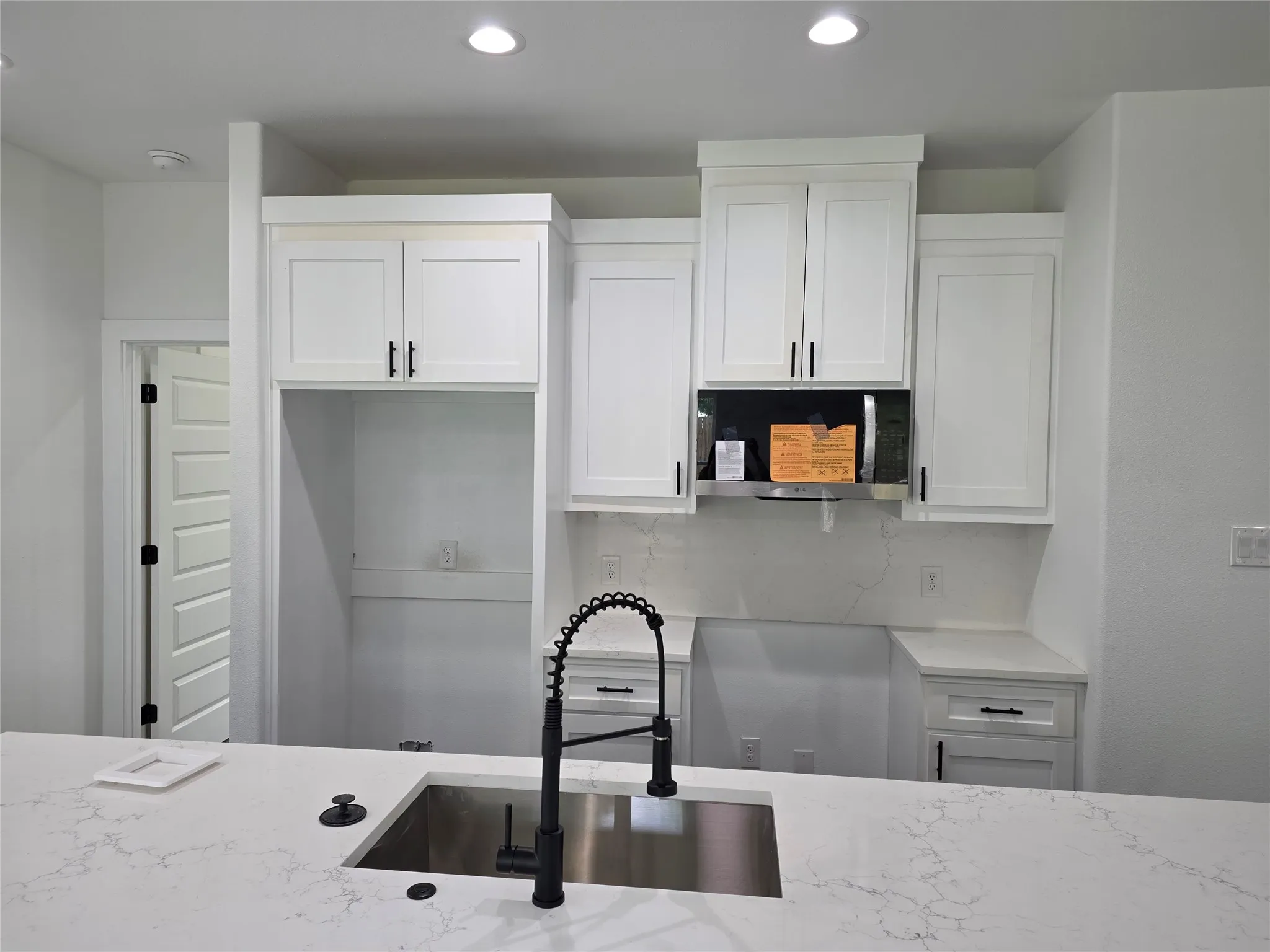 Single Family Residence For Sale in Dallas County , 322 W Brownlee Avenue, Dallas, Texas 75224, 3 Bedrooms, 2 Bathrooms, 2 Garage spaces, 1,551 Sqft, built in 2026, Price $290,000, mls#21291727, Real Estate Agent in Dallas, Homes For Sale in Dallas county, Homes For Sale in Dallas, Realtor in Dallas Texas, Real Estate Brokerage Independent Realty Texas, Luminita Cordes Realtor