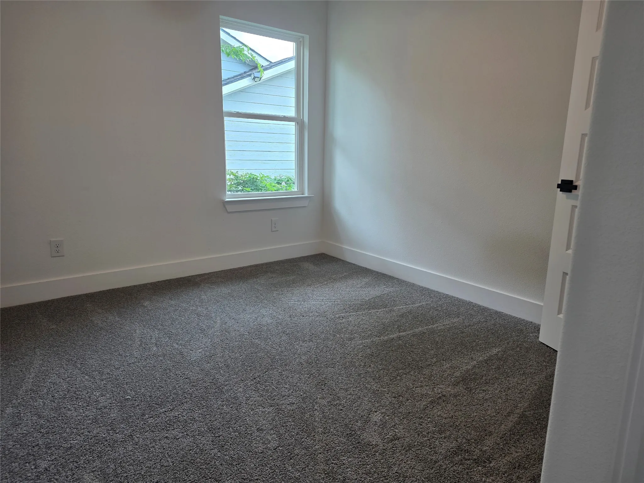 Single Family Residence For Sale in Dallas County , 322 W Brownlee Avenue, Dallas, Texas 75224, 3 Bedrooms, 2 Bathrooms, 2 Garage spaces, 1,551 Sqft, built in 2026, Price $290,000, mls#21291727, Real Estate Agent in Dallas, Homes For Sale in Dallas county, Homes For Sale in Dallas, Realtor in Dallas Texas, Real Estate Brokerage Independent Realty Texas, Luminita Cordes Realtor