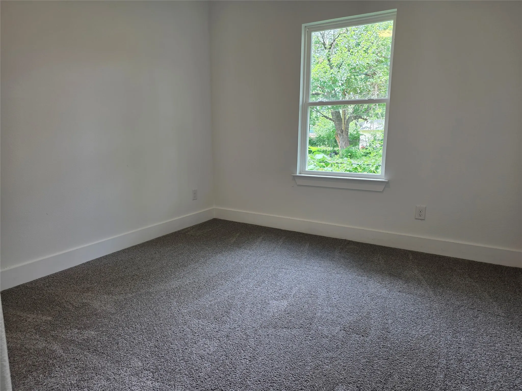 Single Family Residence For Sale in Dallas County , 322 W Brownlee Avenue, Dallas, Texas 75224, 3 Bedrooms, 2 Bathrooms, 2 Garage spaces, 1,551 Sqft, built in 2026, Price $290,000, mls#21291727, Real Estate Agent in Dallas, Homes For Sale in Dallas county, Homes For Sale in Dallas, Realtor in Dallas Texas, Real Estate Brokerage Independent Realty Texas, Luminita Cordes Realtor
