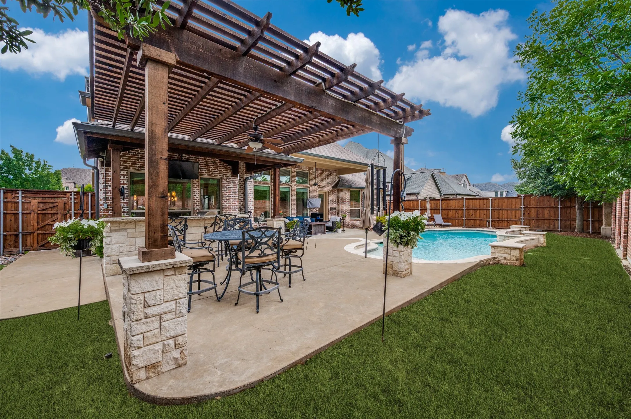 Single Family Residence For Sale in Denton County , 7391 Calla Lilly Lane, Frisco, Texas 75034, 5 Bedroom, 5 Bathroom, 3 Garage spaces, 4,460 Sqft, built in 2013, mls#21279230, Real Estate Agent in Frisco, Homes For Sale in Denton county, Homes For Sale in Frisco, Realtor in Frisco Texas, Real Estate Brokerage Independent Realty Texas, Luminita Cordes Realtor