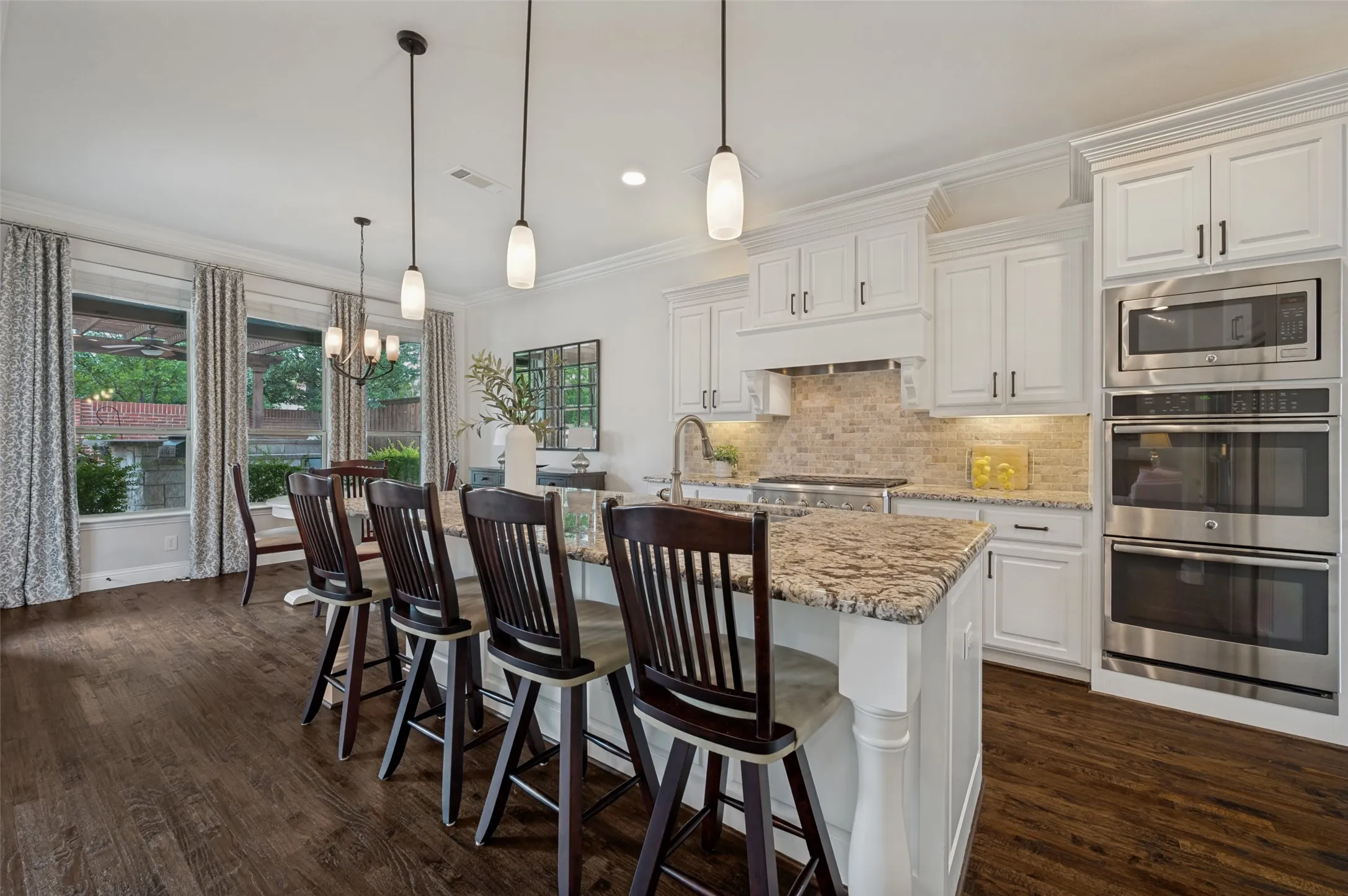 Single Family Residence For Sale in Denton County , 7391 Calla Lilly Lane, Frisco, Texas 75034, 5 Bedroom, 5 Bathroom, 3 Garage spaces, 4,460 Sqft, built in 2013, mls#21279230, Real Estate Agent in Frisco, Homes For Sale in Denton county, Homes For Sale in Frisco, Realtor in Frisco Texas, Real Estate Brokerage Independent Realty Texas, Luminita Cordes Realtor
