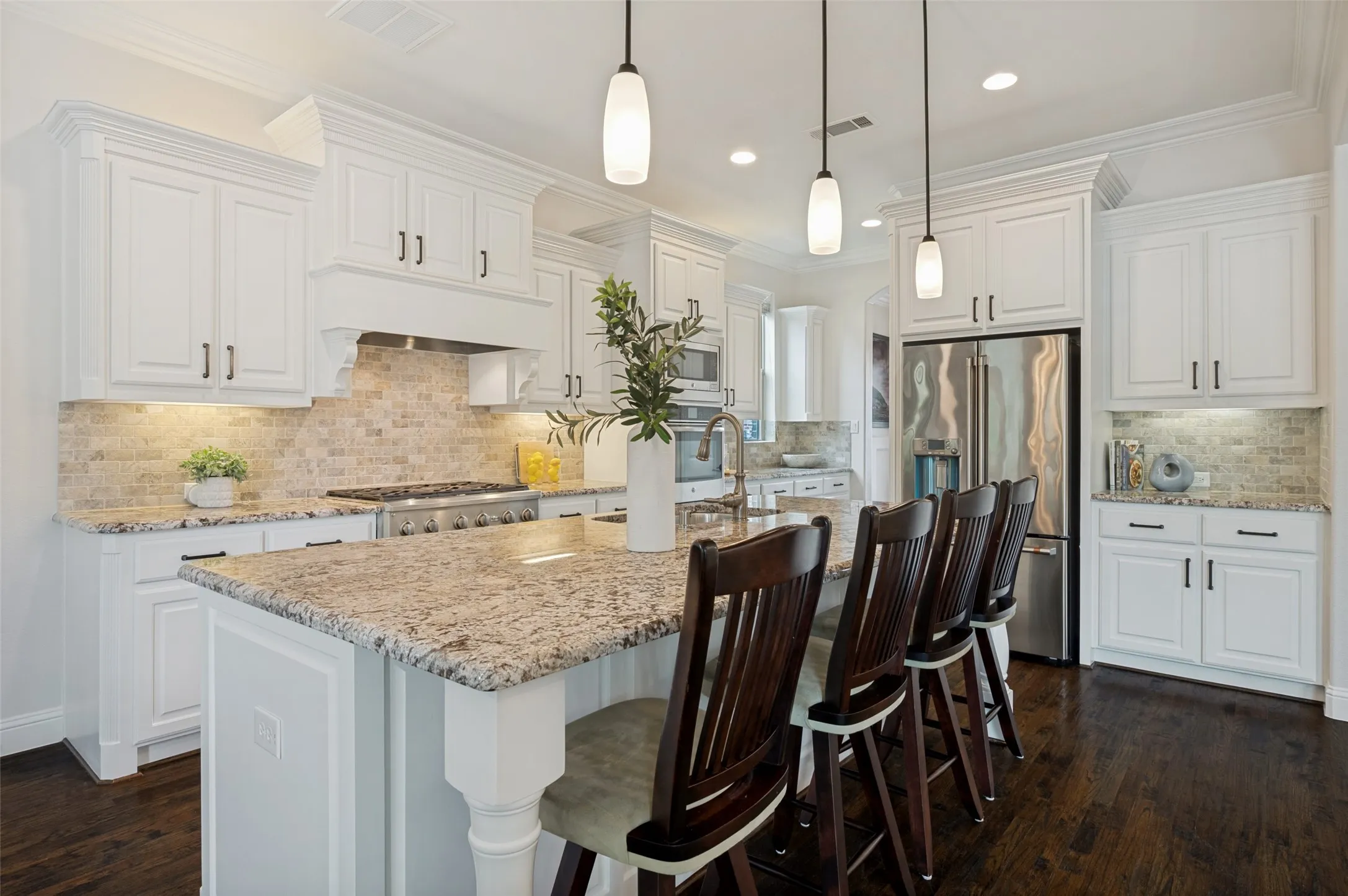 Single Family Residence For Sale in Denton County , 7391 Calla Lilly Lane, Frisco, Texas 75034, 5 Bedroom, 5 Bathroom, 3 Garage spaces, 4,460 Sqft, built in 2013, mls#21279230, Real Estate Agent in Frisco, Homes For Sale in Denton county, Homes For Sale in Frisco, Realtor in Frisco Texas, Real Estate Brokerage Independent Realty Texas, Luminita Cordes Realtor