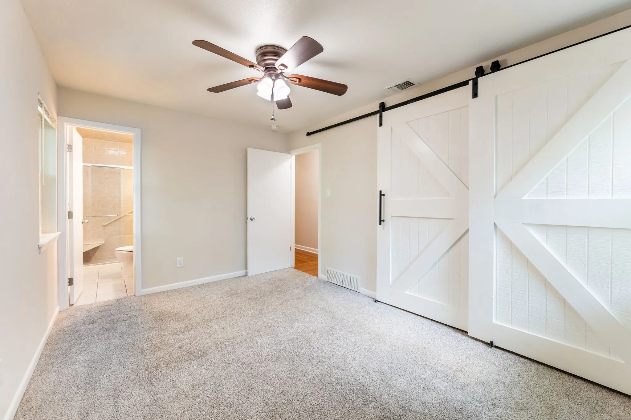 Single Family Residence For Sale in Dallas County , 1213 Trellis Drive, Garland, Texas 75040, 3 Bedroom, 2 Bathroom, Garage spaces, 1,420 Sqft, built in 1965, mls#21291673, Real Estate Agent in Garland, Homes For Sale in Dallas county, Homes For Sale in Garland, Realtor in Garland Texas, Real Estate Brokerage Independent Realty Texas, Luminita Cordes Realtor