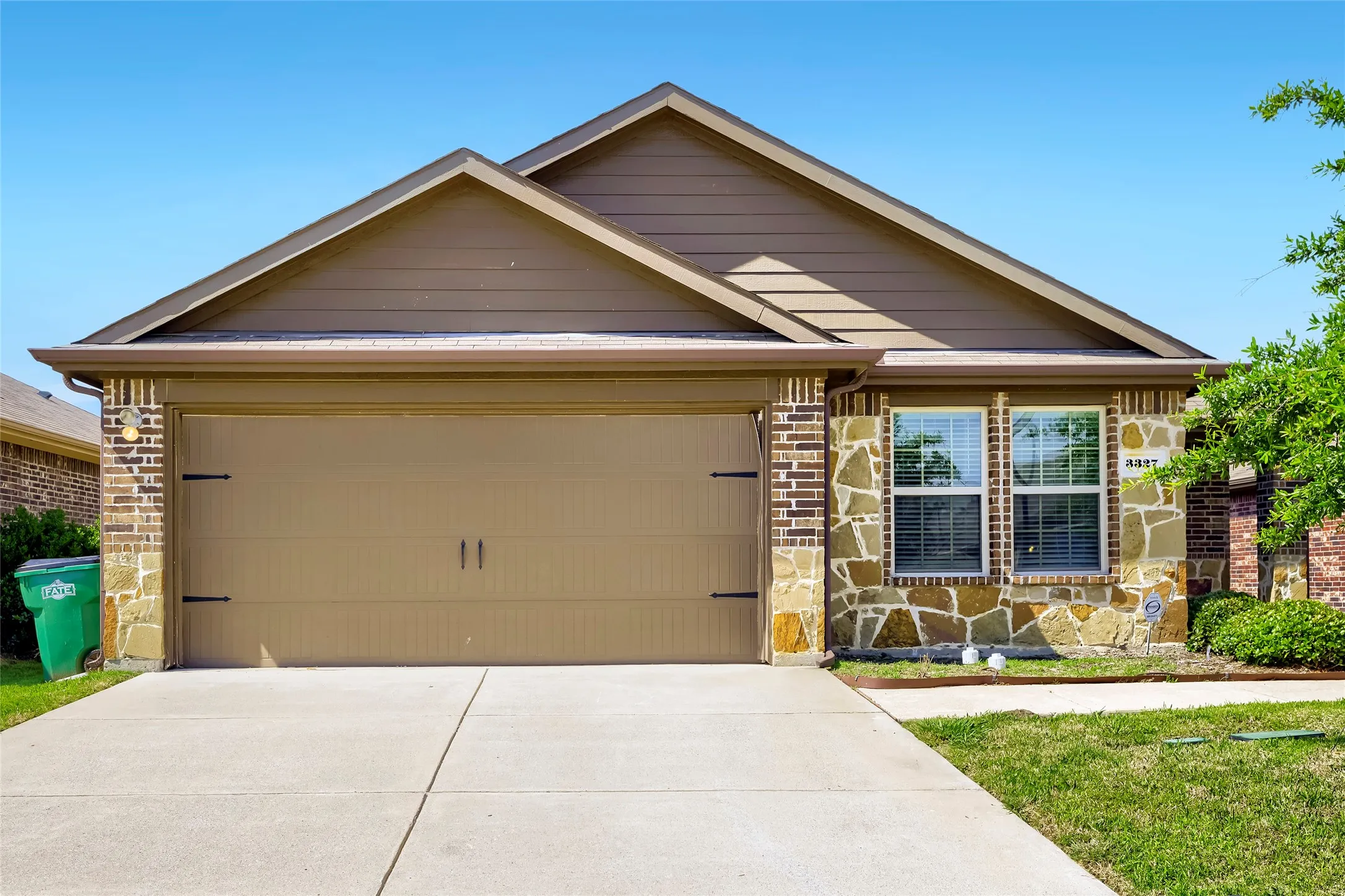 Single Family Residence For Sale in Rockwall County , 3327 Hawkins Drive, Fate, Texas 75189, 4 Bedroom, 2 Bathroom, Garage spaces, 2,054 Sqft, built in 2020, mls#21246558, Real Estate Agent in Fate, Homes For Sale in Rockwall county, Homes For Sale in Fate, Realtor in Fate Texas, Real Estate Brokerage Independent Realty Texas, Luminita Cordes Realtor