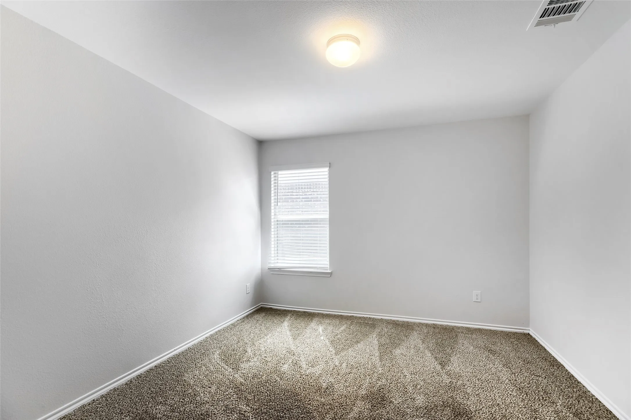 Single Family Residence For Sale in Rockwall County , 3327 Hawkins Drive, Fate, Texas 75189, 4 Bedroom, 2 Bathroom, Garage spaces, 2,054 Sqft, built in 2020, mls#21246558, Real Estate Agent in Fate, Homes For Sale in Rockwall county, Homes For Sale in Fate, Realtor in Fate Texas, Real Estate Brokerage Independent Realty Texas, Luminita Cordes Realtor