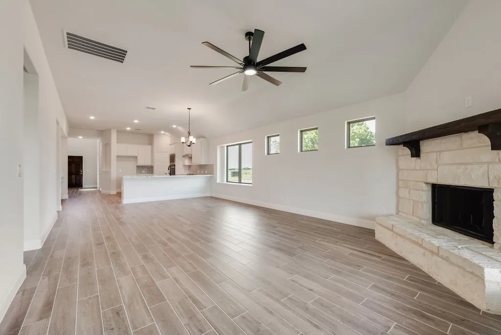Single Family Residence For Sale in Grayson County , 816 Sanders Road, Whitesboro, Texas 76273, 4 Bedroom, 4 Bathroom, 2 Garage spaces, 2,792 Sqft, built in 2026, mls#21291755, Real Estate Agent in Whitesboro, Homes For Sale in Grayson county, Homes For Sale in Whitesboro, Realtor in Whitesboro Texas, Real Estate Brokerage Independent Realty Texas, Luminita Cordes Realtor