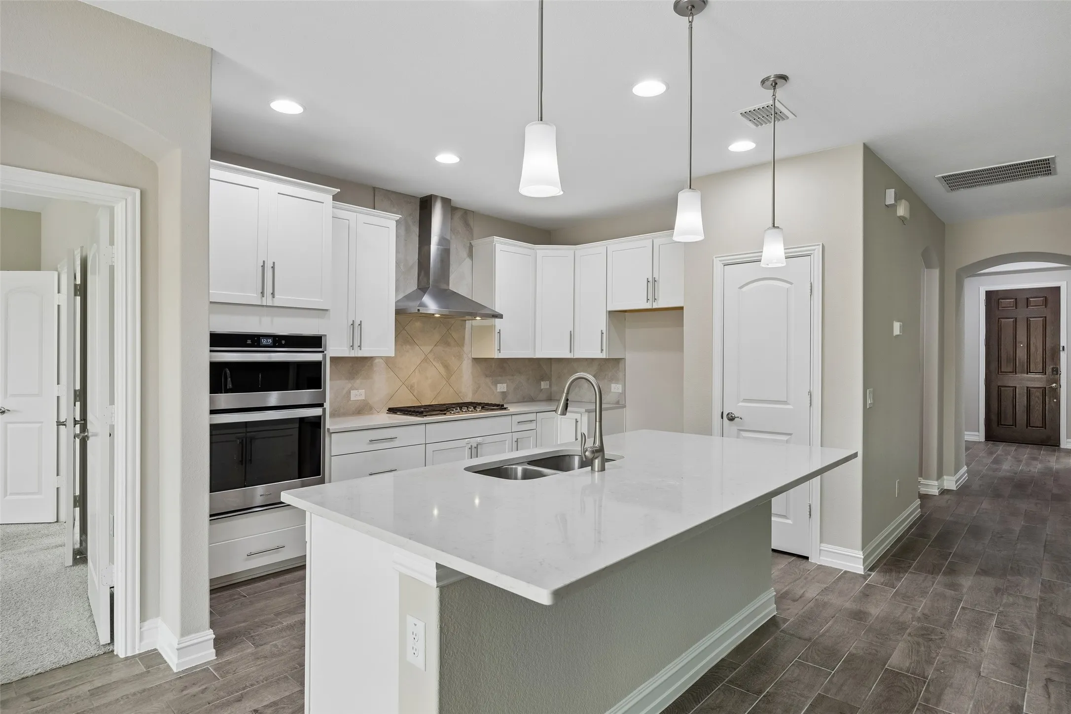 Single Family Residence For Sale in Collin County , 5600 Sheffield Drive, Mc Kinney, Texas 75071, 3 Bedroom, 2 Bathroom, 2 Garage spaces, 1,740 Sqft, built in 2019, mls#21282317, Real Estate Agent in Mc Kinney, Homes For Sale in Collin county, Homes For Sale in Mc Kinney, Realtor in Mc Kinney Texas, Real Estate Brokerage Independent Realty Texas, Luminita Cordes Realtor