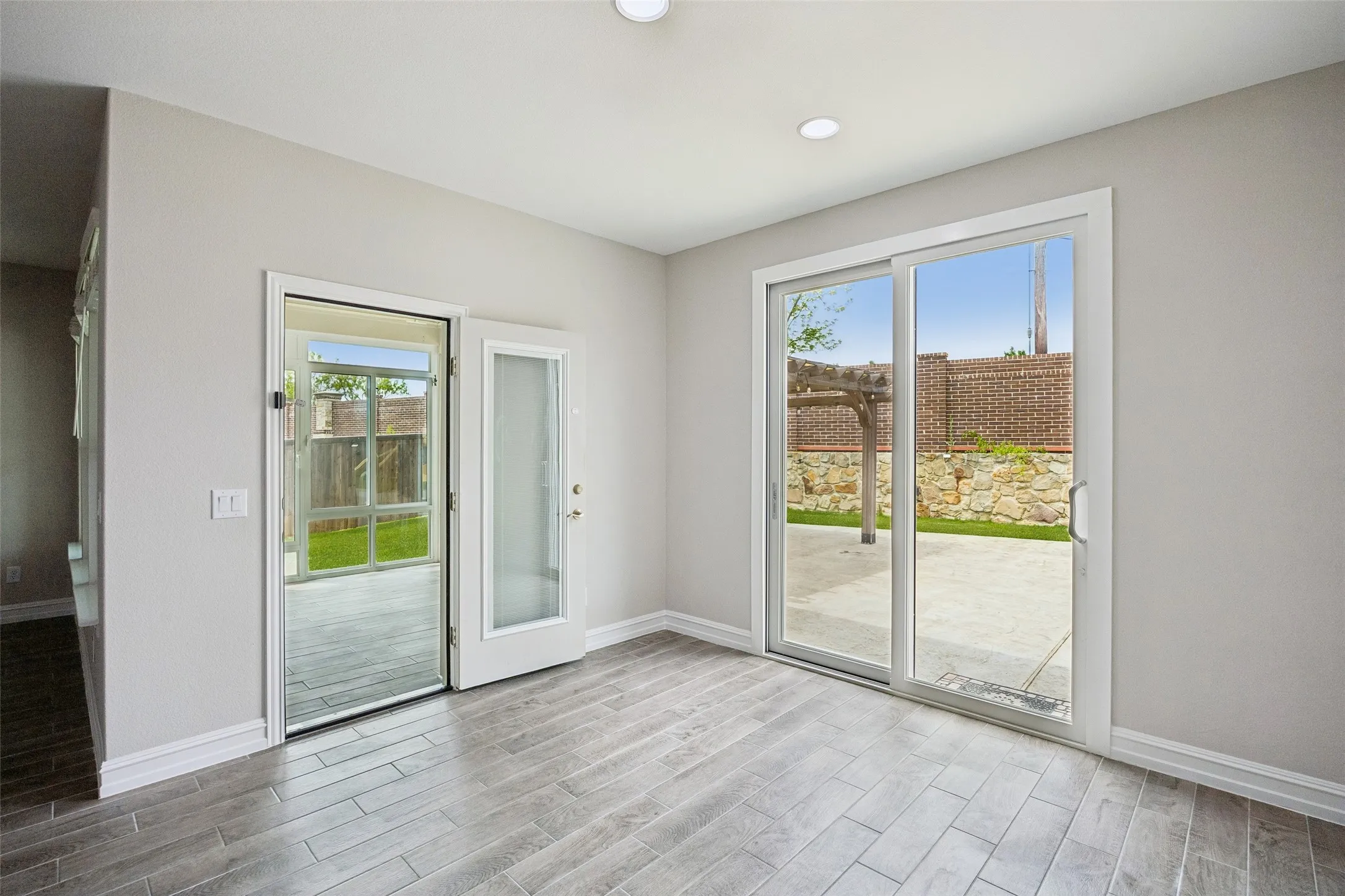 Single Family Residence For Sale in Collin County , 5600 Sheffield Drive, Mc Kinney, Texas 75071, 3 Bedroom, 2 Bathroom, 2 Garage spaces, 1,740 Sqft, built in 2019, mls#21282317, Real Estate Agent in Mc Kinney, Homes For Sale in Collin county, Homes For Sale in Mc Kinney, Realtor in Mc Kinney Texas, Real Estate Brokerage Independent Realty Texas, Luminita Cordes Realtor