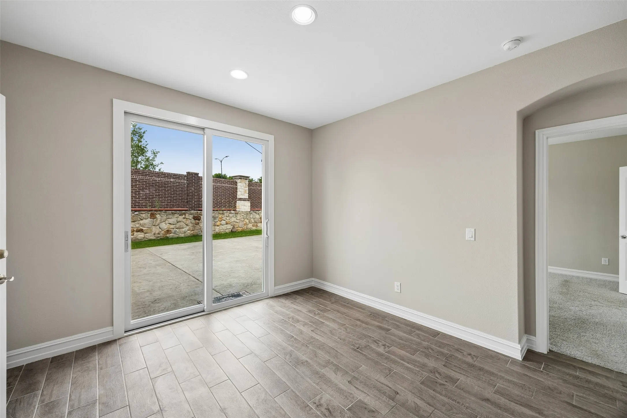 Single Family Residence For Sale in Collin County , 5600 Sheffield Drive, Mc Kinney, Texas 75071, 3 Bedroom, 2 Bathroom, 2 Garage spaces, 1,740 Sqft, built in 2019, mls#21282317, Real Estate Agent in Mc Kinney, Homes For Sale in Collin county, Homes For Sale in Mc Kinney, Realtor in Mc Kinney Texas, Real Estate Brokerage Independent Realty Texas, Luminita Cordes Realtor
