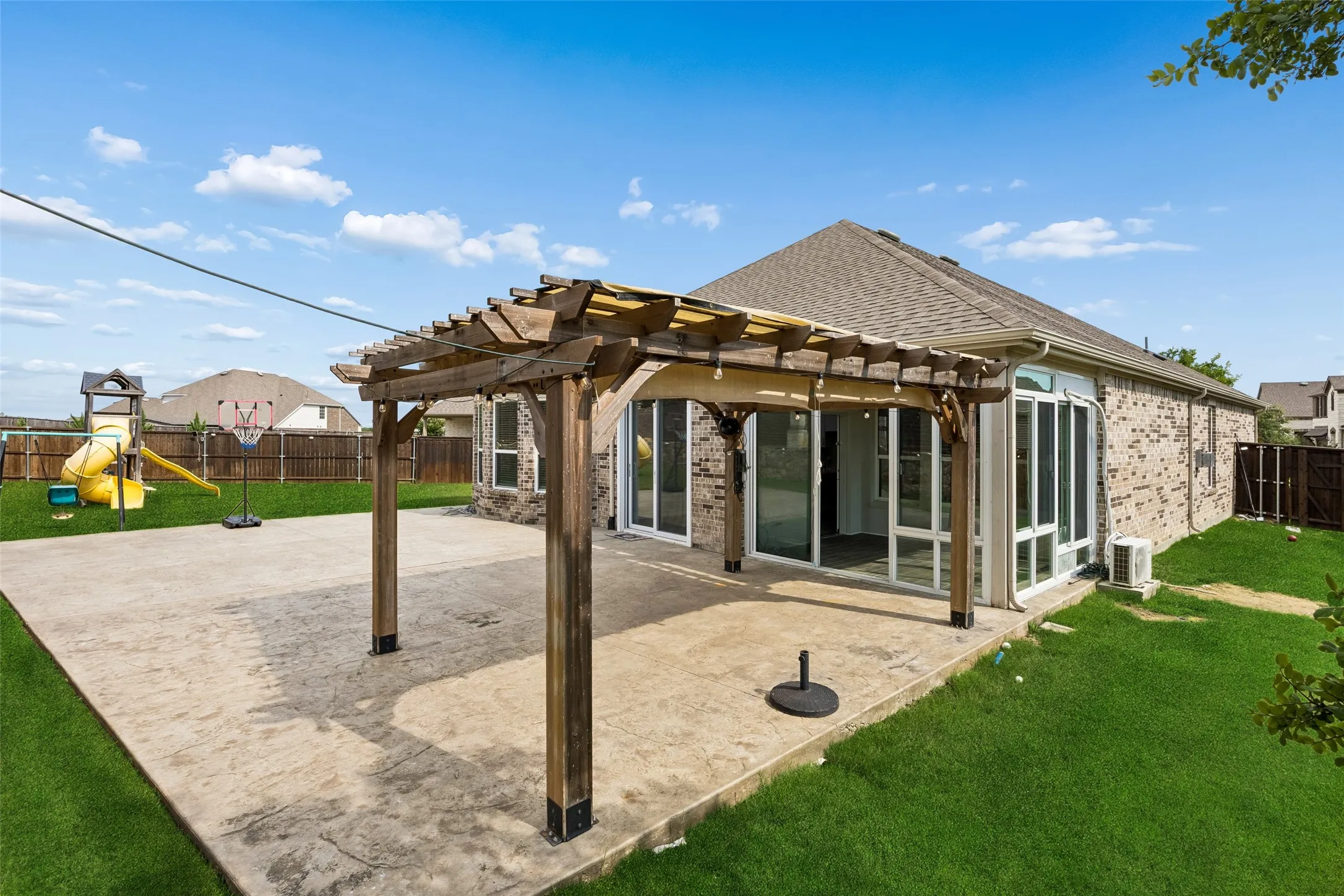 Single Family Residence For Sale in Collin County , 5600 Sheffield Drive, Mc Kinney, Texas 75071, 3 Bedroom, 2 Bathroom, 2 Garage spaces, 1,740 Sqft, built in 2019, mls#21282317, Real Estate Agent in Mc Kinney, Homes For Sale in Collin county, Homes For Sale in Mc Kinney, Realtor in Mc Kinney Texas, Real Estate Brokerage Independent Realty Texas, Luminita Cordes Realtor