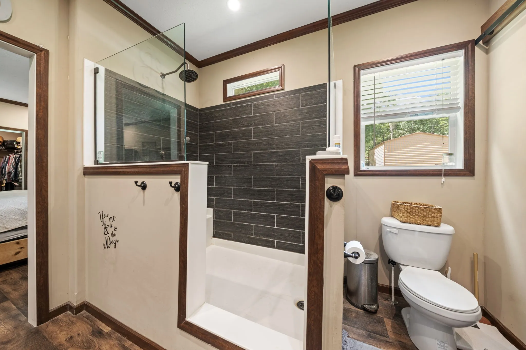 Mobile Home For Sale in Henderson County , 18390 Pine Drive, Eustace, Texas 75124, 3 Bedroom, 2 Bathroom, Garage spaces, 1,740 Sqft, built in 2018, mls#21280816, Real Estate Agent in Eustace, Homes For Sale in Henderson county, Homes For Sale in Eustace, Realtor in Eustace Texas, Real Estate Brokerage Independent Realty Texas, Luminita Cordes Realtor
