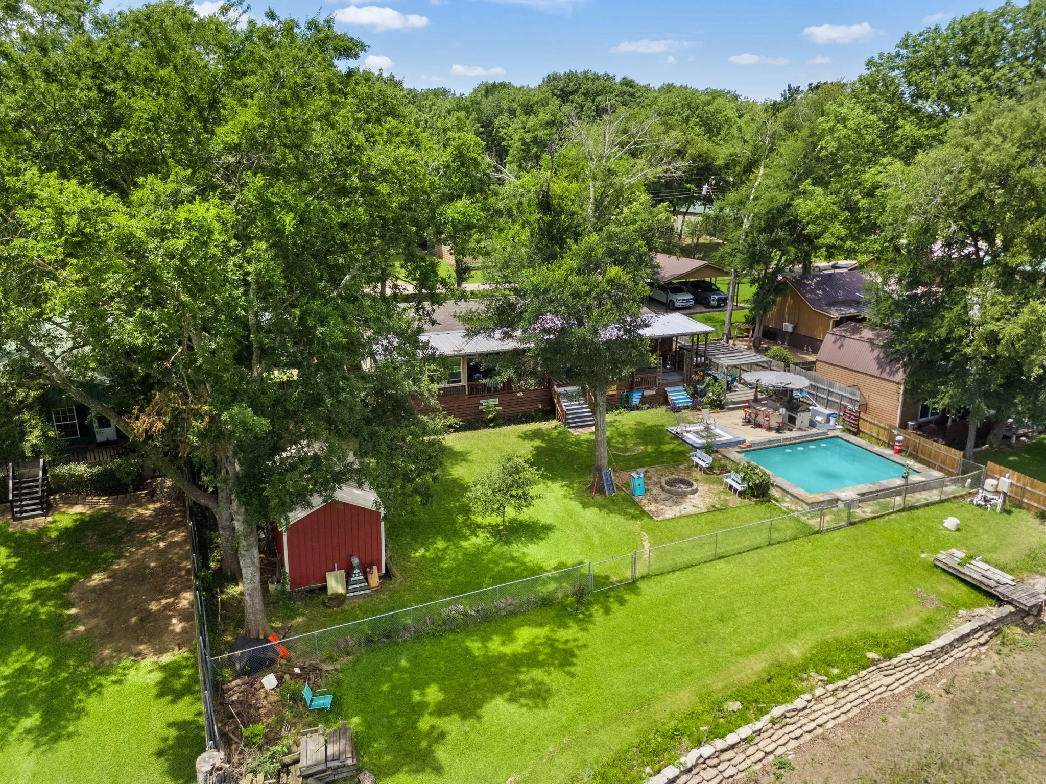 Mobile Home For Sale in Henderson County , 18390 Pine Drive, Eustace, Texas 75124, 3 Bedroom, 2 Bathroom, Garage spaces, 1,740 Sqft, built in 2018, mls#21280816, Real Estate Agent in Eustace, Homes For Sale in Henderson county, Homes For Sale in Eustace, Realtor in Eustace Texas, Real Estate Brokerage Independent Realty Texas, Luminita Cordes Realtor