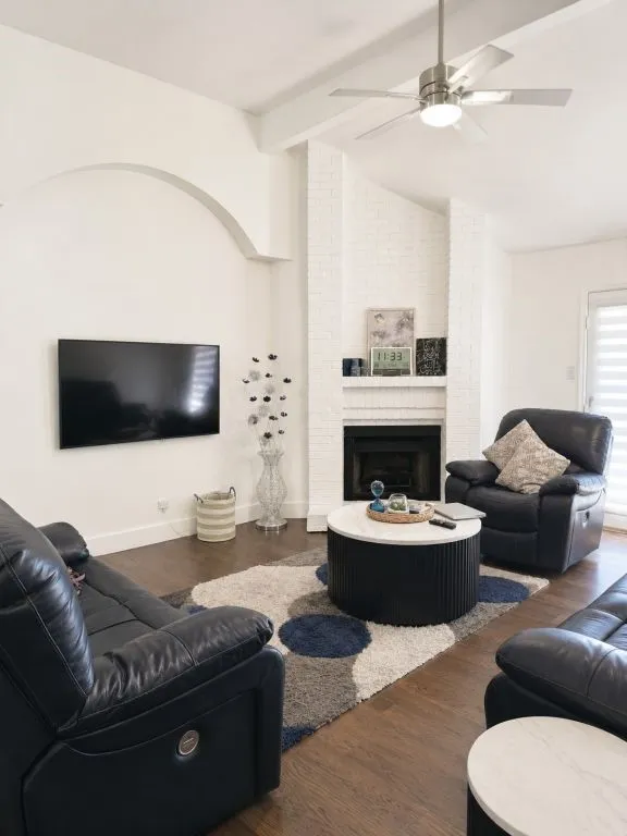 Single Family Residence For Sale in Dallas County , 503 Sierra Blanca Pass, Irving, Texas 75063, 3 Bedrooms, 2 Bathrooms, 1 Garage spaces, 1,655 Sqft, built in 1985, Price $449,900, mls#21291577, Real Estate Agent in Irving, Homes For Sale in Dallas county, Homes For Sale in Irving, Realtor in Irving Texas, Real Estate Brokerage Independent Realty Texas, Luminita Cordes Realtor