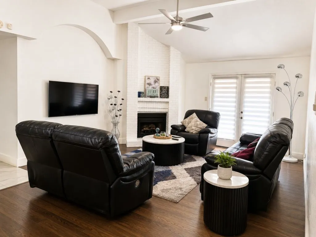 Single Family Residence For Sale in Dallas County , 503 Sierra Blanca Pass, Irving, Texas 75063, 3 Bedrooms, 2 Bathrooms, 1 Garage spaces, 1,655 Sqft, built in 1985, Price $449,900, mls#21291577, Real Estate Agent in Irving, Homes For Sale in Dallas county, Homes For Sale in Irving, Realtor in Irving Texas, Real Estate Brokerage Independent Realty Texas, Luminita Cordes Realtor