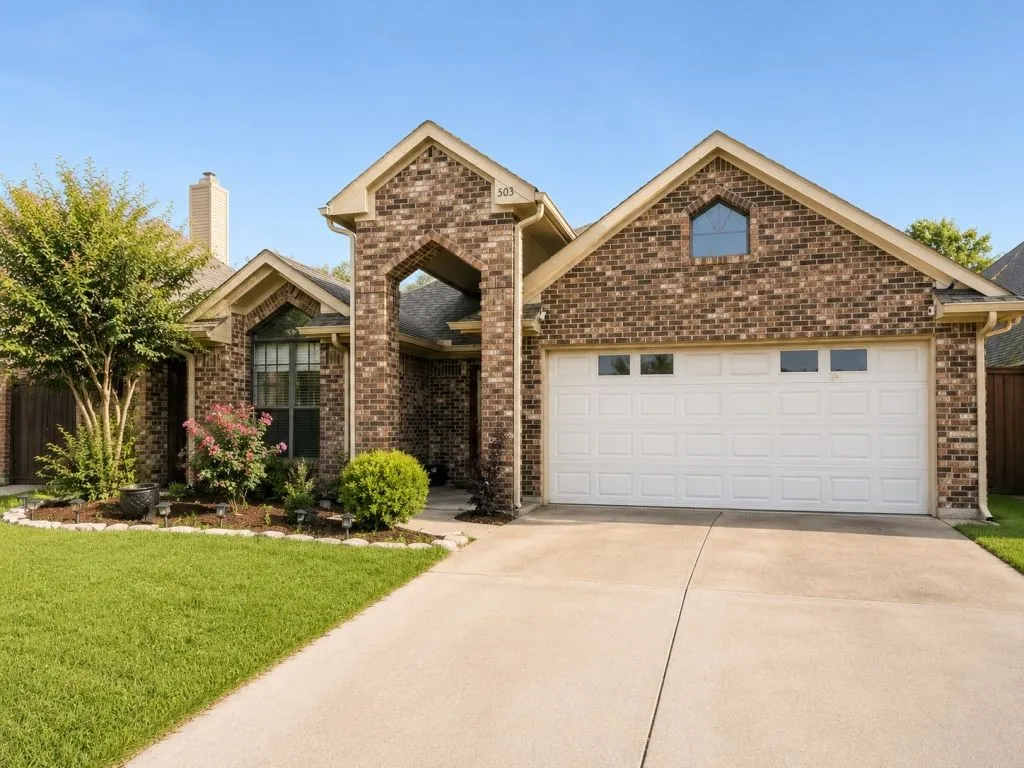 Single Family Residence For Sale in Dallas County , 503 Sierra Blanca Pass, Irving, Texas 75063, 3 Bedrooms, 2 Bathrooms, 1 Garage spaces, 1,655 Sqft, built in 1985, Price $449,900, mls#21291577, Real Estate Agent in Irving, Homes For Sale in Dallas county, Homes For Sale in Irving, Realtor in Irving Texas, Real Estate Brokerage Independent Realty Texas, Luminita Cordes Realtor