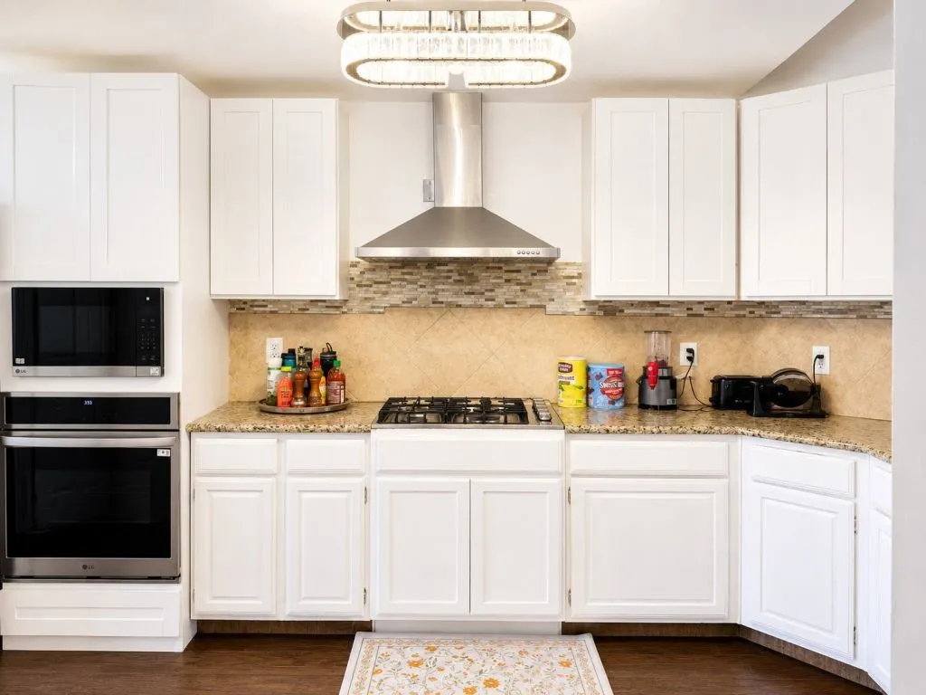 Single Family Residence For Sale in Dallas County , 503 Sierra Blanca Pass, Irving, Texas 75063, 3 Bedrooms, 2 Bathrooms, 1 Garage spaces, 1,655 Sqft, built in 1985, Price $449,900, mls#21291577, Real Estate Agent in Irving, Homes For Sale in Dallas county, Homes For Sale in Irving, Realtor in Irving Texas, Real Estate Brokerage Independent Realty Texas, Luminita Cordes Realtor