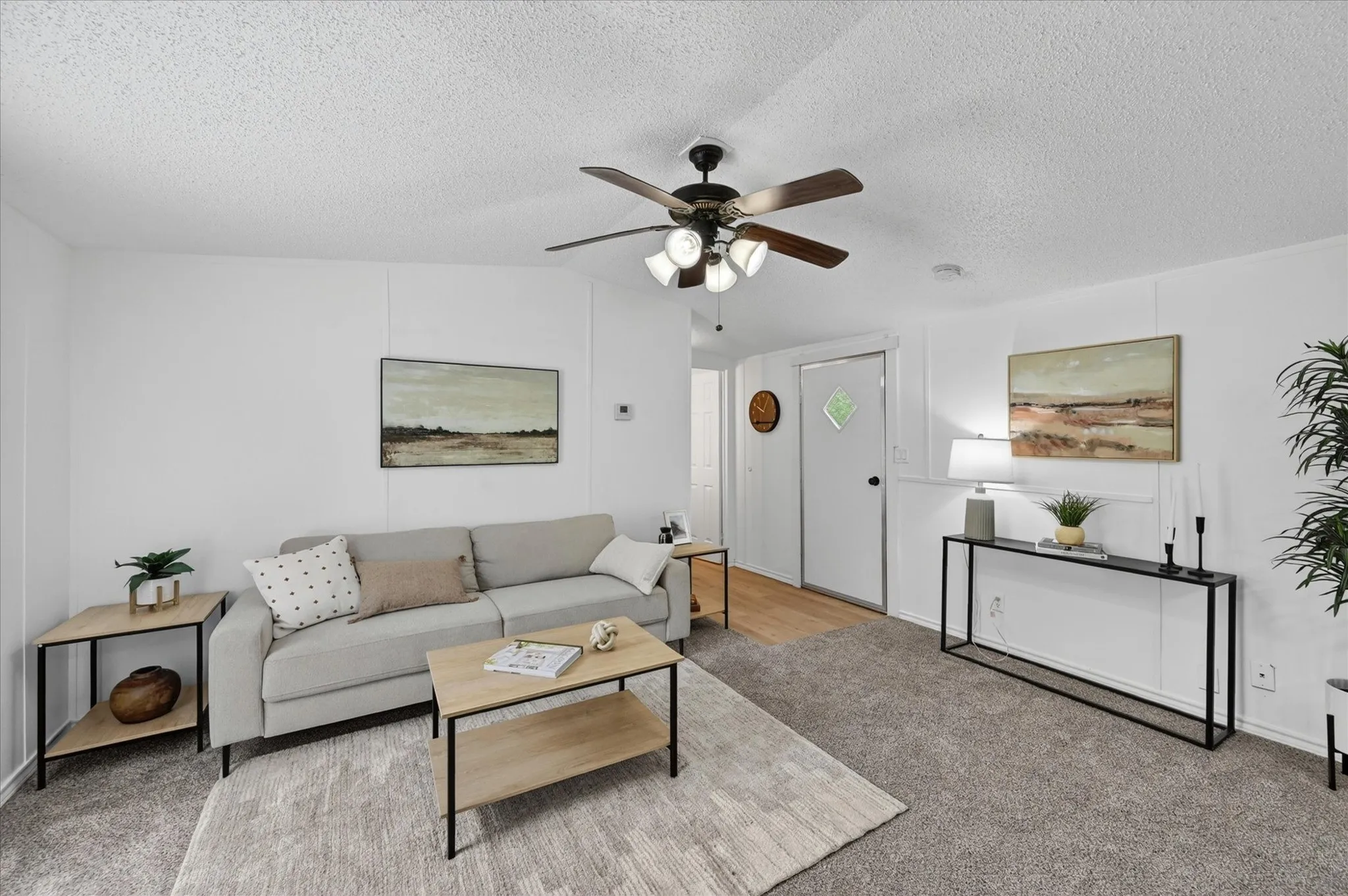 Mobile Home For Sale in Johnson County , 143 White Oak Street, Alvarado, Texas 76009, 2 Bedroom, 2 Bathroom, Garage spaces, 960 Sqft, built in 2006, mls#21288834, Real Estate Agent in Alvarado, Homes For Sale in Johnson county, Homes For Sale in Alvarado, Realtor in Alvarado Texas, Real Estate Brokerage Independent Realty Texas, Luminita Cordes Realtor
