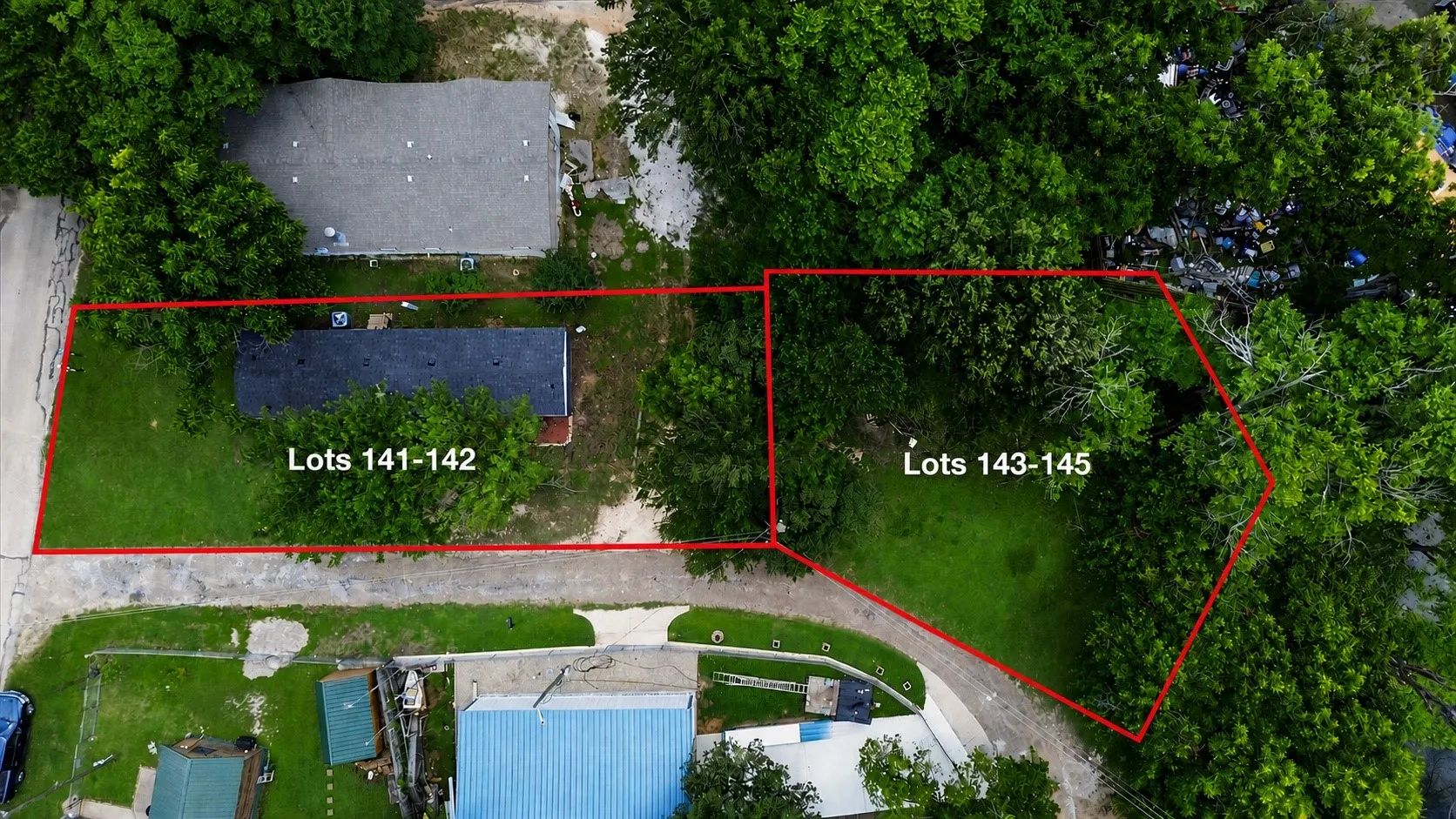 Mobile Home For Sale in Johnson County , 143 White Oak Street, Alvarado, Texas 76009, 2 Bedroom, 2 Bathroom, Garage spaces, 960 Sqft, built in 2006, mls#21288834, Real Estate Agent in Alvarado, Homes For Sale in Johnson county, Homes For Sale in Alvarado, Realtor in Alvarado Texas, Real Estate Brokerage Independent Realty Texas, Luminita Cordes Realtor