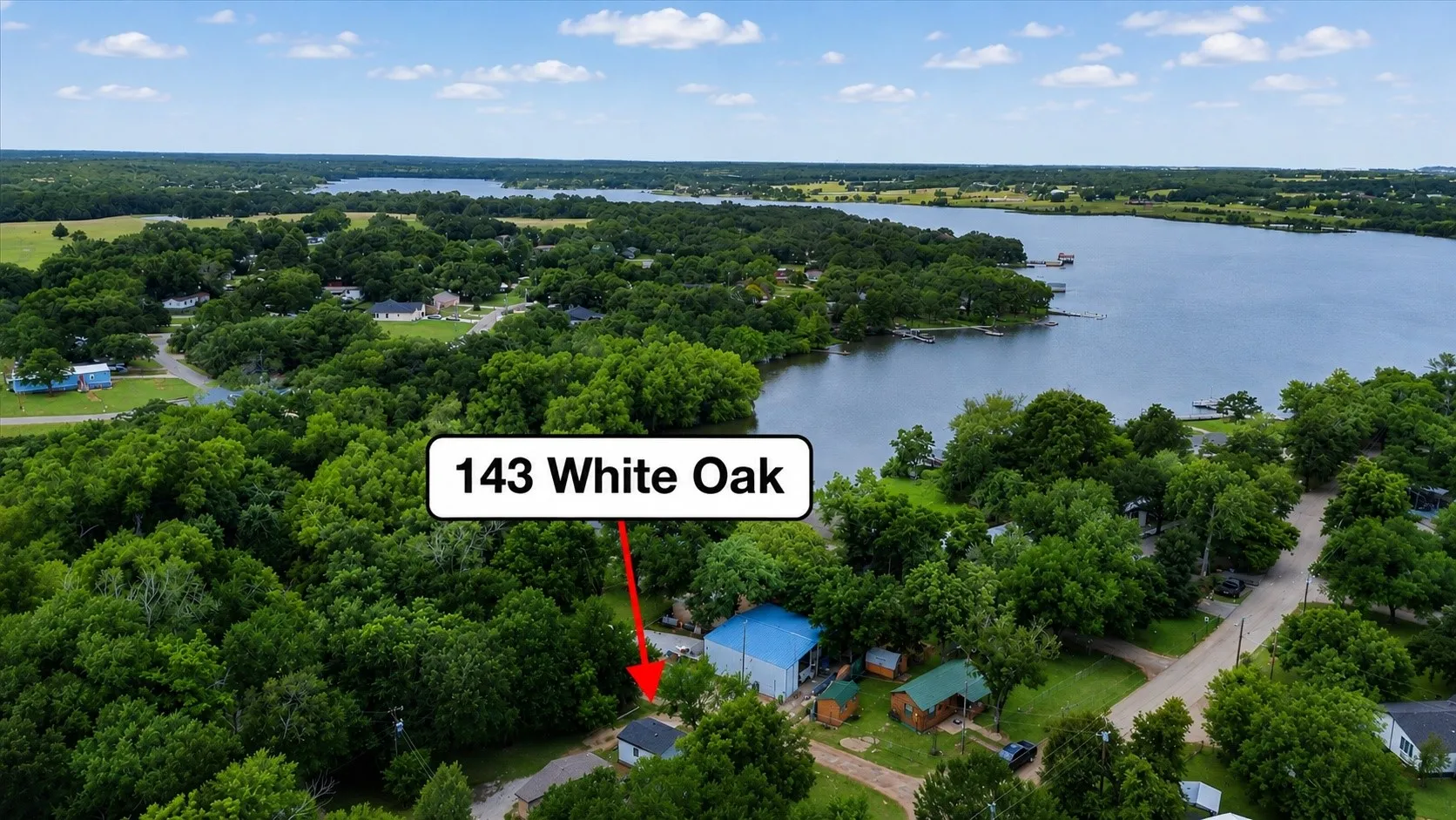 Mobile Home For Sale in Johnson County , 143 White Oak Street, Alvarado, Texas 76009, 2 Bedroom, 2 Bathroom, Garage spaces, 960 Sqft, built in 2006, mls#21288834, Real Estate Agent in Alvarado, Homes For Sale in Johnson county, Homes For Sale in Alvarado, Realtor in Alvarado Texas, Real Estate Brokerage Independent Realty Texas, Luminita Cordes Realtor
