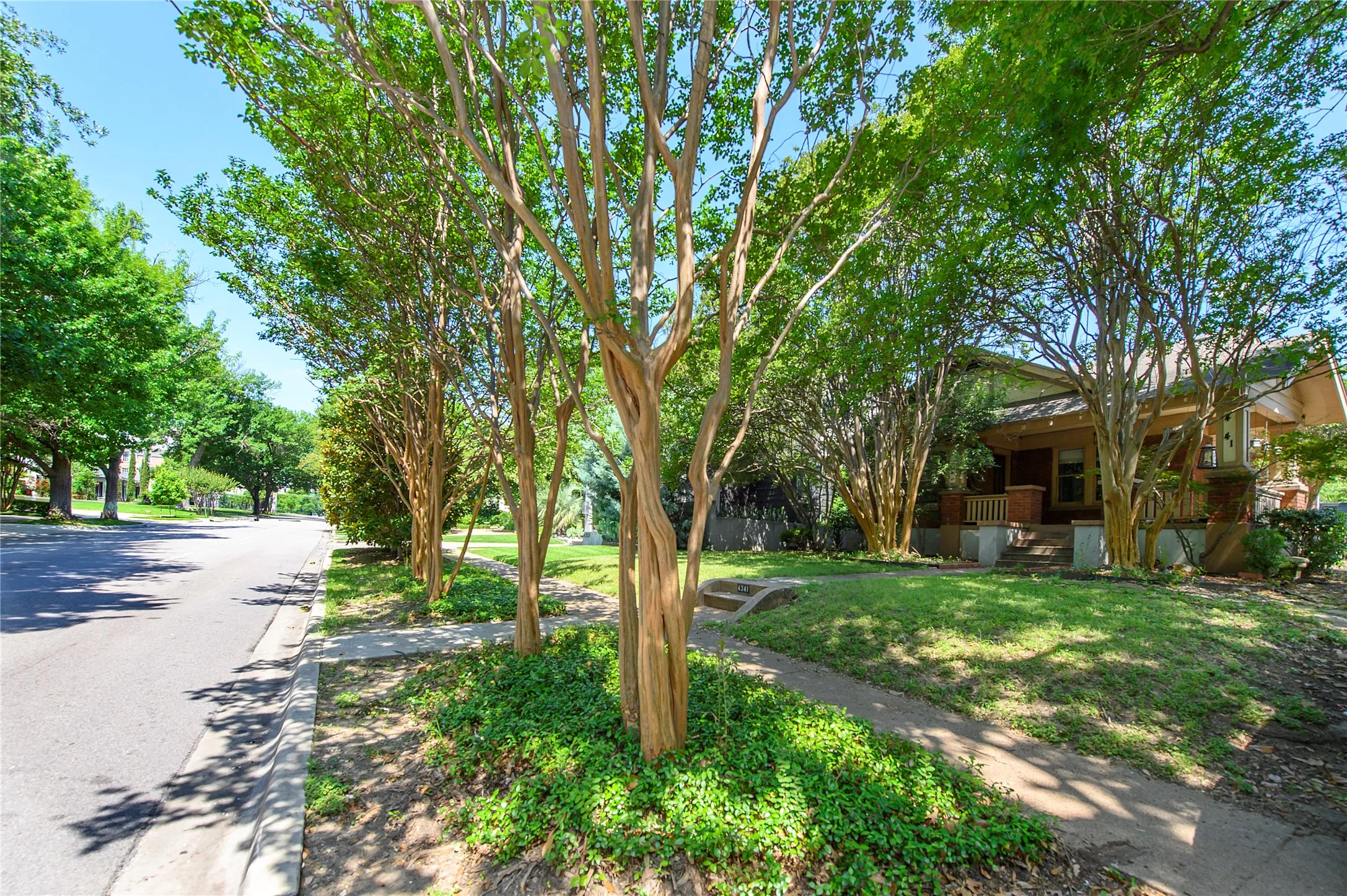 Improved Land For Sale in Dallas County , 4341 Avondale Avenue, Dallas, Texas 75219, 0, 0, Garage spaces, 0 Sqft, built in 1938, Price $1,200,000, mls#21290013, Real Estate Agent in Dallas, Homes For Sale in Dallas county, Homes For Sale in Dallas, Realtor in Dallas Texas, Real Estate Brokerage Independent Realty Texas, Luminita Cordes Realtor