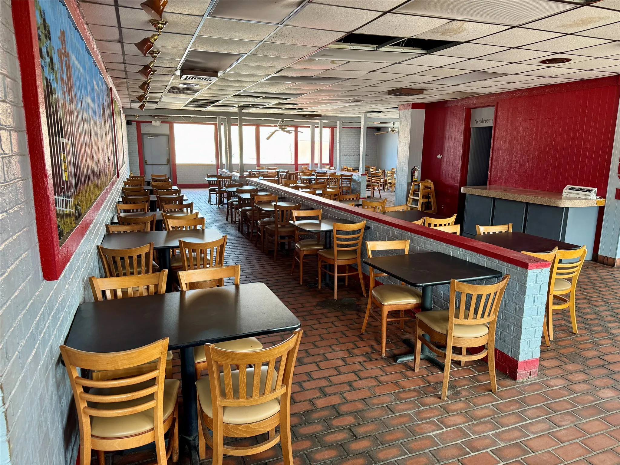 Retail For Sale in Taylor County , 401 Westwood Drive, Abilene, Texas 79603, 0, 0, Garage spaces, 0 Sqft, built in 1983, mls#21288484, Real Estate Agent in Abilene, Homes For Sale in Taylor county, Homes For Sale in Abilene, Realtor in Abilene Texas, Real Estate Brokerage Independent Realty Texas, Luminita Cordes Realtor