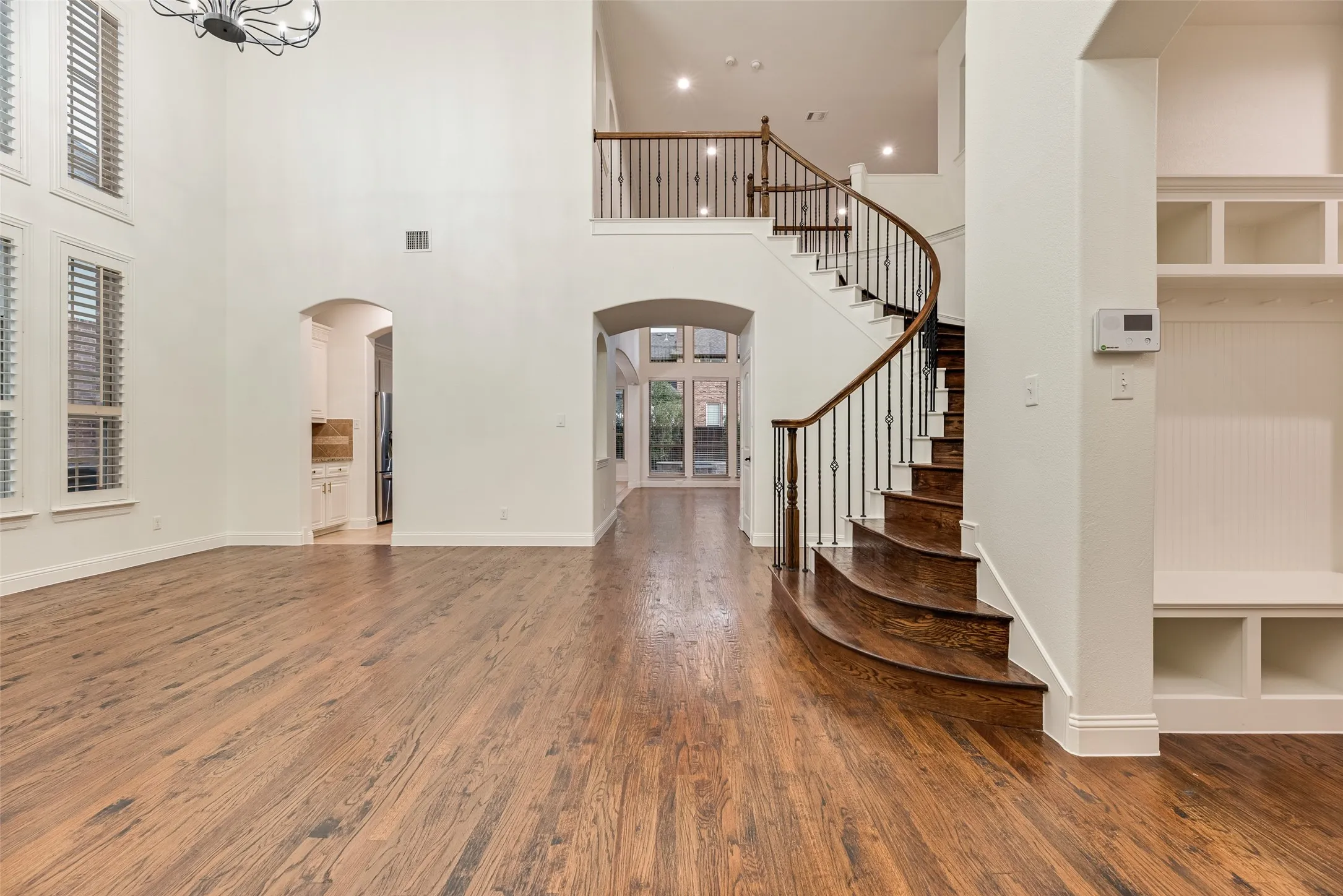 Single Family Residence For Sale in Tarrant County , 1424 Latigo Lane, Keller, Texas 76248, 5 Bedroom, 4 Bathroom, 3 Garage spaces, 4,850 Sqft, built in 2009, mls#21290888, Real Estate Agent in Keller, Homes For Sale in Tarrant county, Homes For Sale in Keller, Realtor in Keller Texas, Real Estate Brokerage Independent Realty Texas, Luminita Cordes Realtor