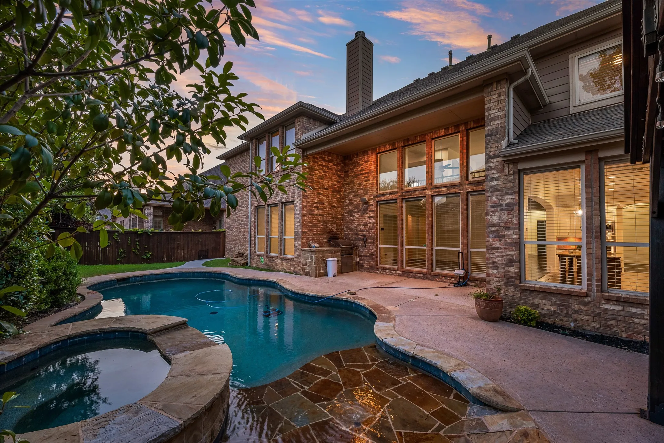 Single Family Residence For Sale in Tarrant County , 1424 Latigo Lane, Keller, Texas 76248, 5 Bedroom, 4 Bathroom, 3 Garage spaces, 4,850 Sqft, built in 2009, mls#21290888, Real Estate Agent in Keller, Homes For Sale in Tarrant county, Homes For Sale in Keller, Realtor in Keller Texas, Real Estate Brokerage Independent Realty Texas, Luminita Cordes Realtor