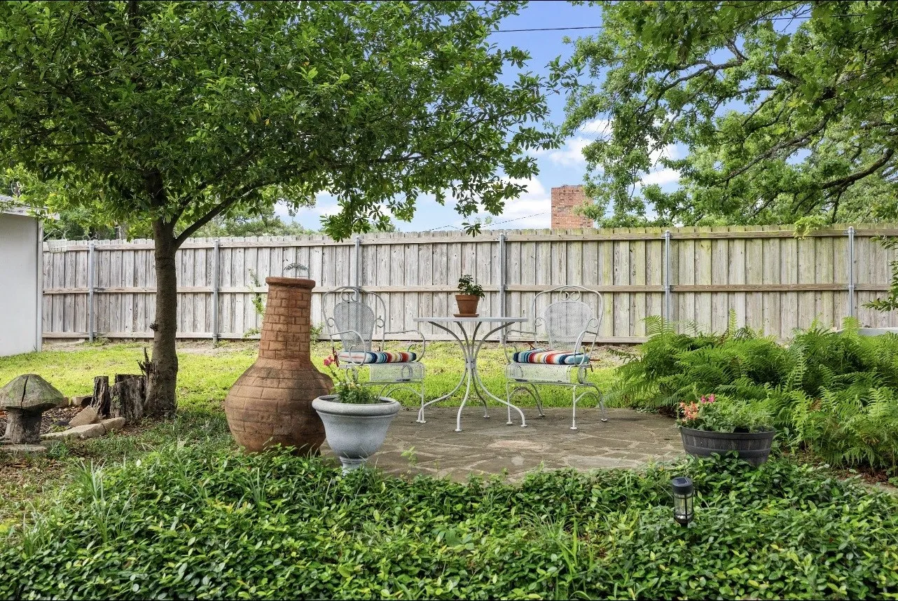 Single Family Residence For Sale in Wood County , 668 County Road 2436, Mineola, Texas 75773, 3 Bedroom, 2 Bathroom, Garage spaces, 2,361 Sqft, built in 1986, mls#21291805, Real Estate Agent in Mineola, Homes For Sale in Wood county, Homes For Sale in Mineola, Realtor in Mineola Texas, Real Estate Brokerage Independent Realty Texas, Luminita Cordes Realtor