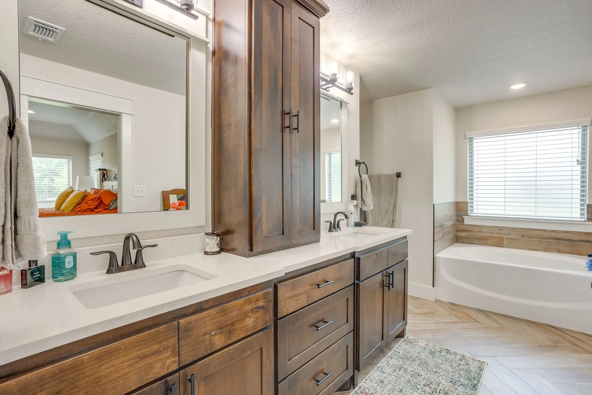 Single Family Residence For Sale in Parker County , 4000 Crick Court Court, Weatherford, Texas 76087, 4 Bedroom, 3 Bathroom, 2 Garage spaces, 2,378 Sqft, built in 2022, Price $588,000, mls#21291543, Real Estate Agent in Weatherford, Homes For Sale in Parker county, Homes For Sale in Weatherford, Realtor in Weatherford Texas, Real Estate Brokerage Independent Realty Texas, Luminita Cordes Realtor