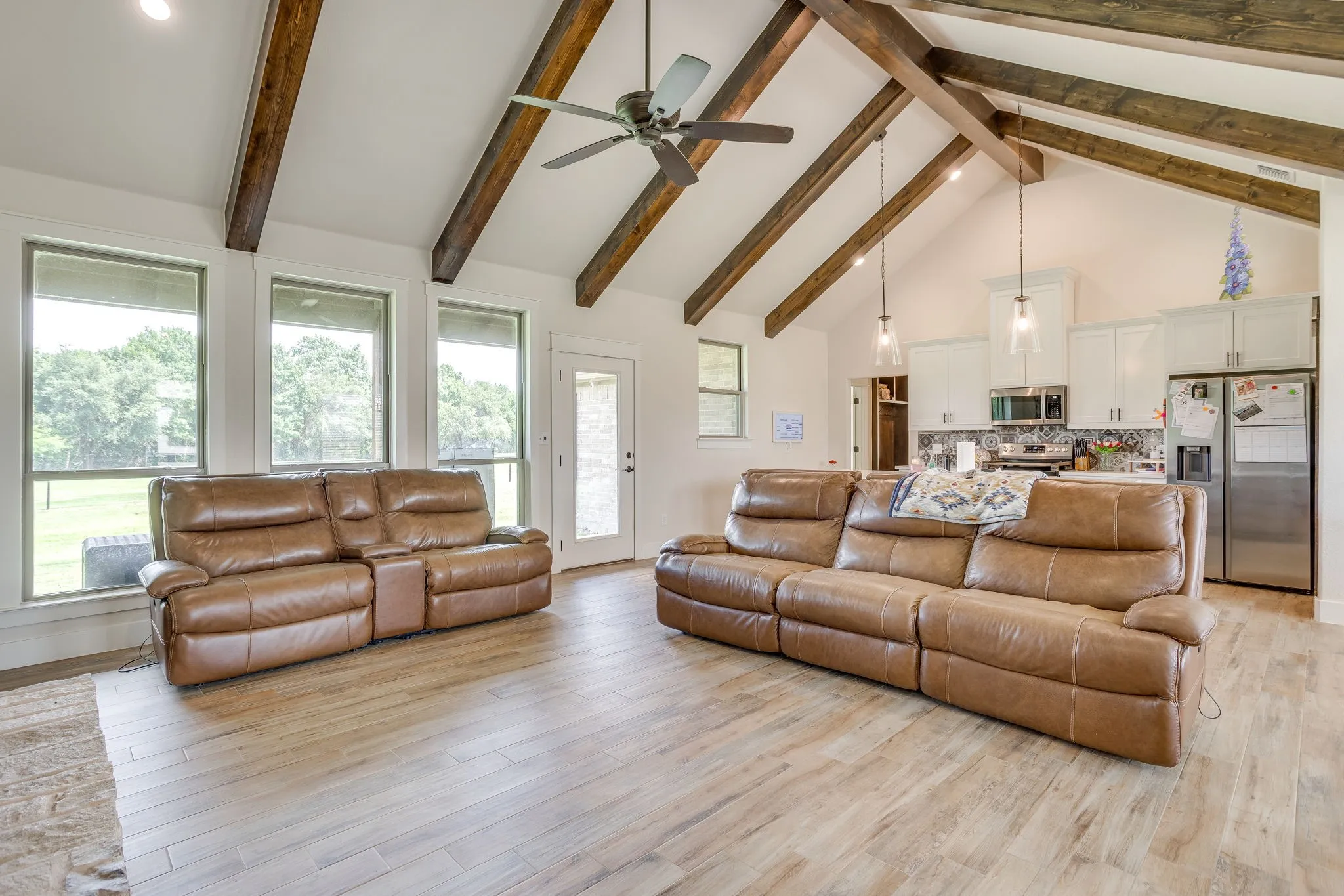 Single Family Residence For Sale in Parker County , 4000 Crick Court Court, Weatherford, Texas 76087, 4 Bedroom, 3 Bathroom, 2 Garage spaces, 2,378 Sqft, built in 2022, Price $588,000, mls#21291543, Real Estate Agent in Weatherford, Homes For Sale in Parker county, Homes For Sale in Weatherford, Realtor in Weatherford Texas, Real Estate Brokerage Independent Realty Texas, Luminita Cordes Realtor