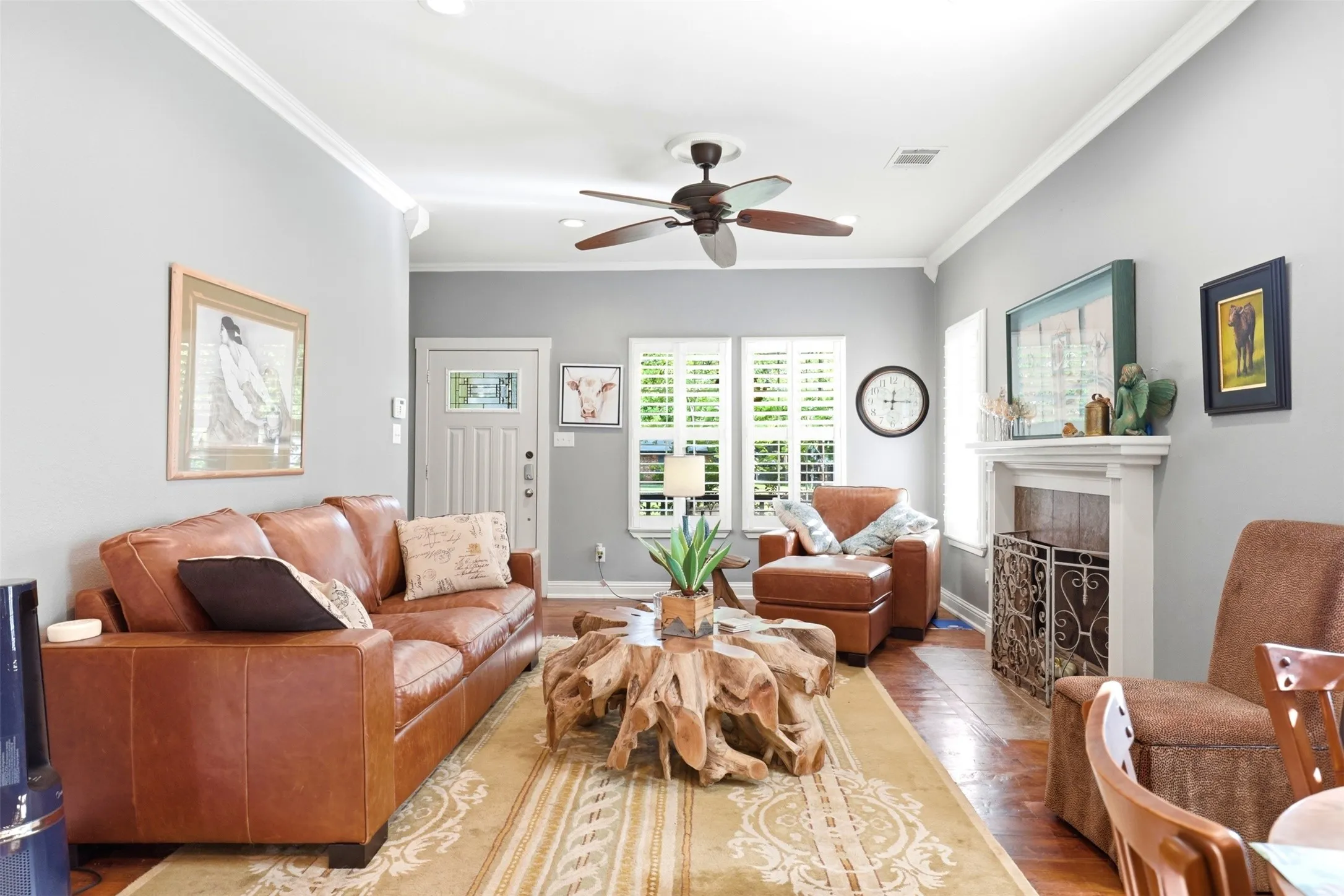 Single Family Residence For Sale in Camp County , 325 Quitman Street, Pittsburg, Texas 75686, 4 Bedrooms, 2 Bathrooms, 1 Garage spaces, 1,540 Sqft, built in 2008, Price $278,500, mls#21291838, Real Estate Agent in Pittsburg, Homes For Sale in Camp county, Homes For Sale in Pittsburg, Realtor in Pittsburg Texas, Real Estate Brokerage Independent Realty Texas, Luminita Cordes Realtor