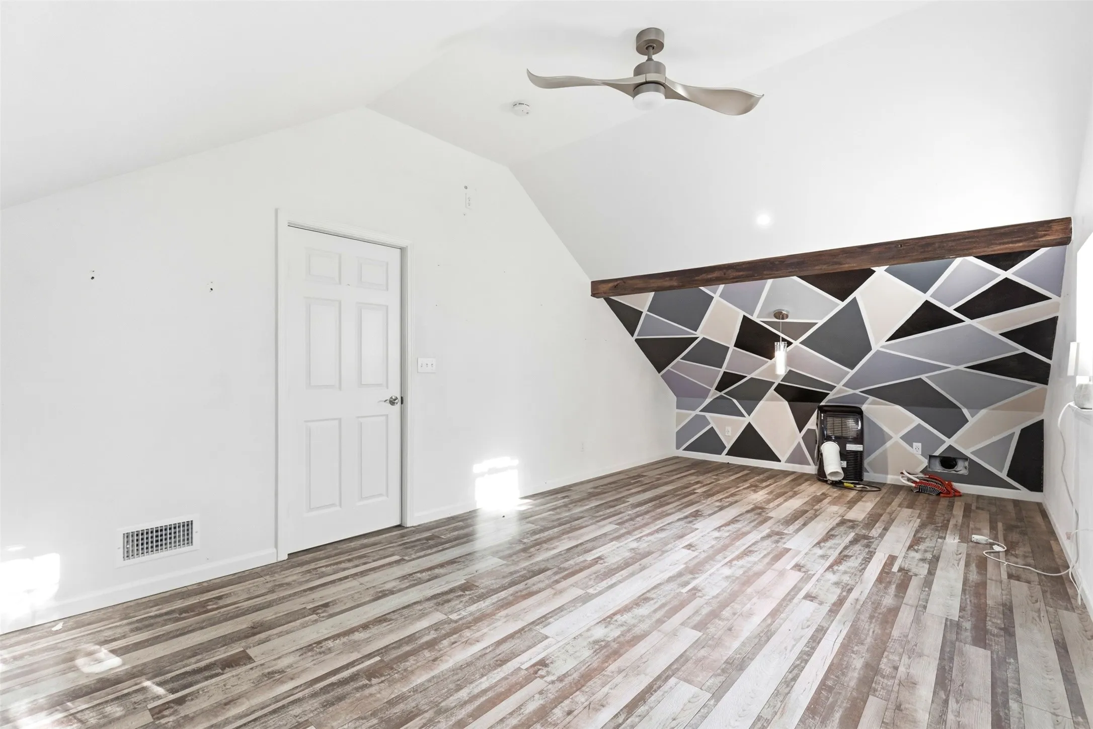 Single Family Residence For Sale in Camp County , 325 Quitman Street, Pittsburg, Texas 75686, 4 Bedrooms, 2 Bathrooms, 1 Garage spaces, 1,540 Sqft, built in 2008, Price $278,500, mls#21291838, Real Estate Agent in Pittsburg, Homes For Sale in Camp county, Homes For Sale in Pittsburg, Realtor in Pittsburg Texas, Real Estate Brokerage Independent Realty Texas, Luminita Cordes Realtor