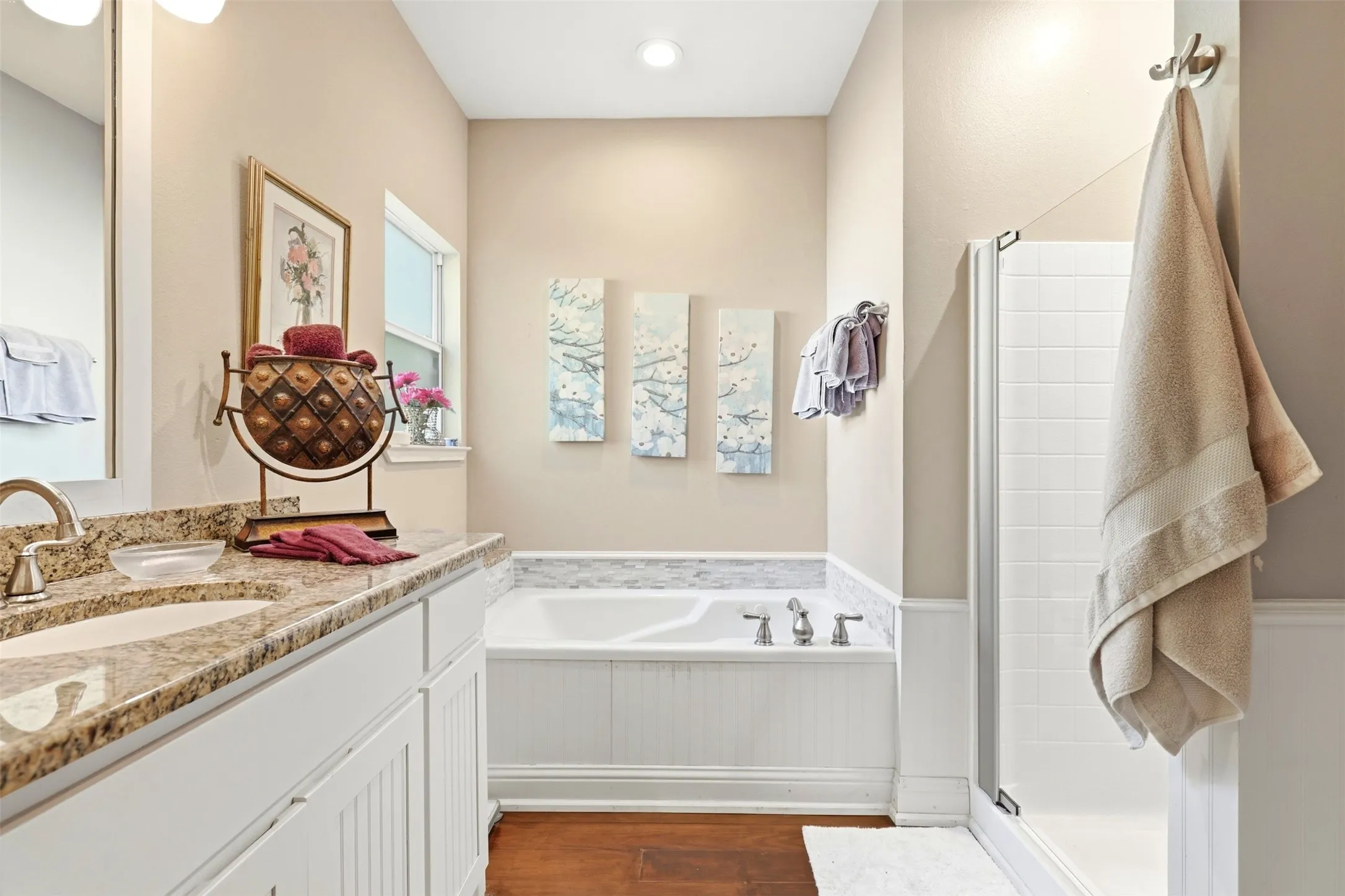 Single Family Residence For Sale in Camp County , 325 Quitman Street, Pittsburg, Texas 75686, 4 Bedrooms, 2 Bathrooms, 1 Garage spaces, 1,540 Sqft, built in 2008, Price $278,500, mls#21291838, Real Estate Agent in Pittsburg, Homes For Sale in Camp county, Homes For Sale in Pittsburg, Realtor in Pittsburg Texas, Real Estate Brokerage Independent Realty Texas, Luminita Cordes Realtor