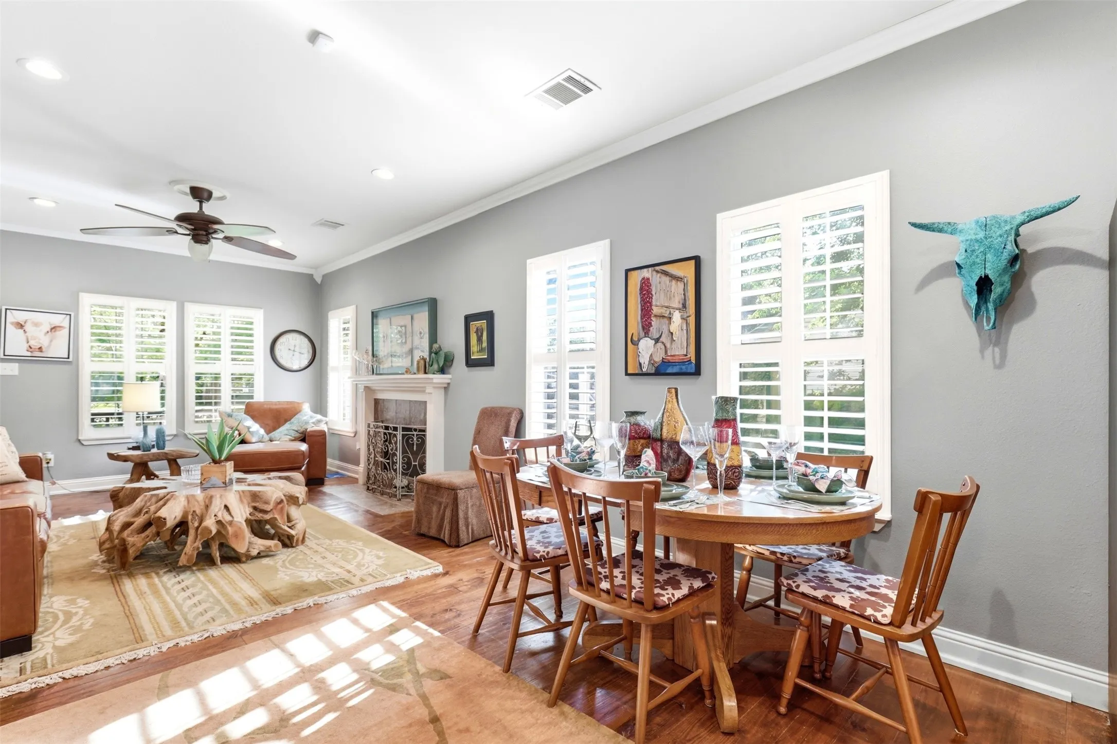 Single Family Residence For Sale in Camp County , 325 Quitman Street, Pittsburg, Texas 75686, 4 Bedrooms, 2 Bathrooms, 1 Garage spaces, 1,540 Sqft, built in 2008, Price $278,500, mls#21291838, Real Estate Agent in Pittsburg, Homes For Sale in Camp county, Homes For Sale in Pittsburg, Realtor in Pittsburg Texas, Real Estate Brokerage Independent Realty Texas, Luminita Cordes Realtor