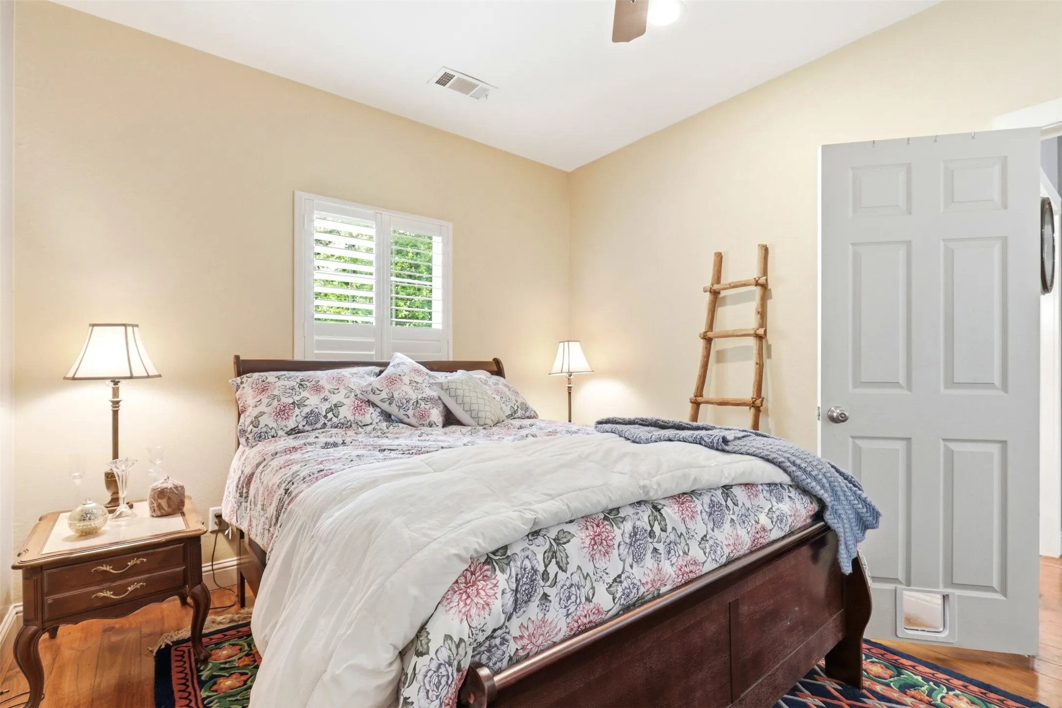 Single Family Residence For Sale in Camp County , 325 Quitman Street, Pittsburg, Texas 75686, 4 Bedrooms, 2 Bathrooms, 1 Garage spaces, 1,540 Sqft, built in 2008, Price $278,500, mls#21291838, Real Estate Agent in Pittsburg, Homes For Sale in Camp county, Homes For Sale in Pittsburg, Realtor in Pittsburg Texas, Real Estate Brokerage Independent Realty Texas, Luminita Cordes Realtor