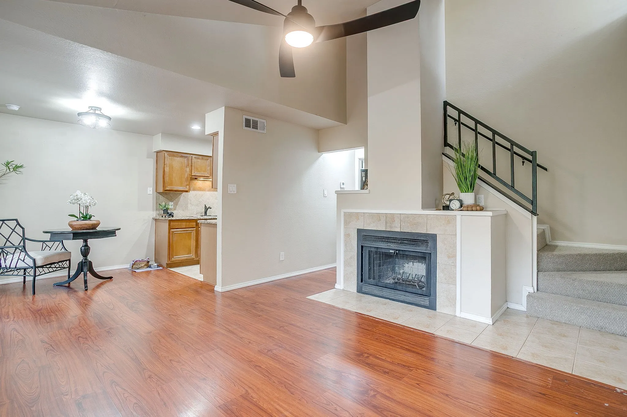 Townhouse For Sale in Tarrant County , 5714 Cedar Creek Drive, Benbrook, Texas 76109, 3 Bedrooms, 2 Bathrooms, Garage spaces, 1,155 Sqft, built in 1984, Price $199,900, mls#21291851, Real Estate Agent in Benbrook, Homes For Sale in Tarrant county, Homes For Sale in Benbrook, Realtor in Benbrook Texas, Real Estate Brokerage Independent Realty Texas, Luminita Cordes Realtor