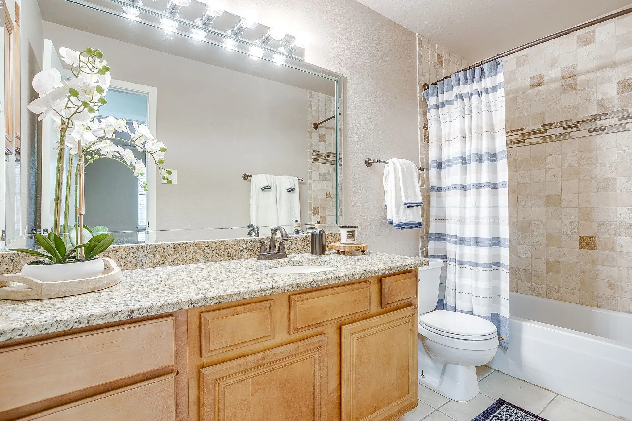 2nd floor bathroom