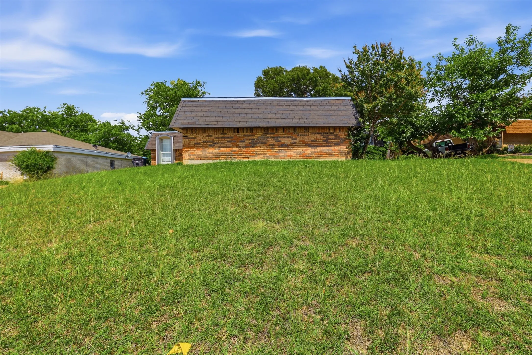 Duplex For Rent in Tarrant County , 6811 Trail Lake Drive, Fort Worth, Texas 76133, 2 Bedroom, 2 Bathroom, Garage spaces, 2,310 Sqft, built in 1970, mls#21291857, Real Estate Agent in Fort Worth, Homes For Rent in Tarrant county, Homes For Rent in Fort Worth, Realtor in Fort Worth Texas, Real Estate Brokerage Independent Realty Texas, Luminita Cordes Realtor