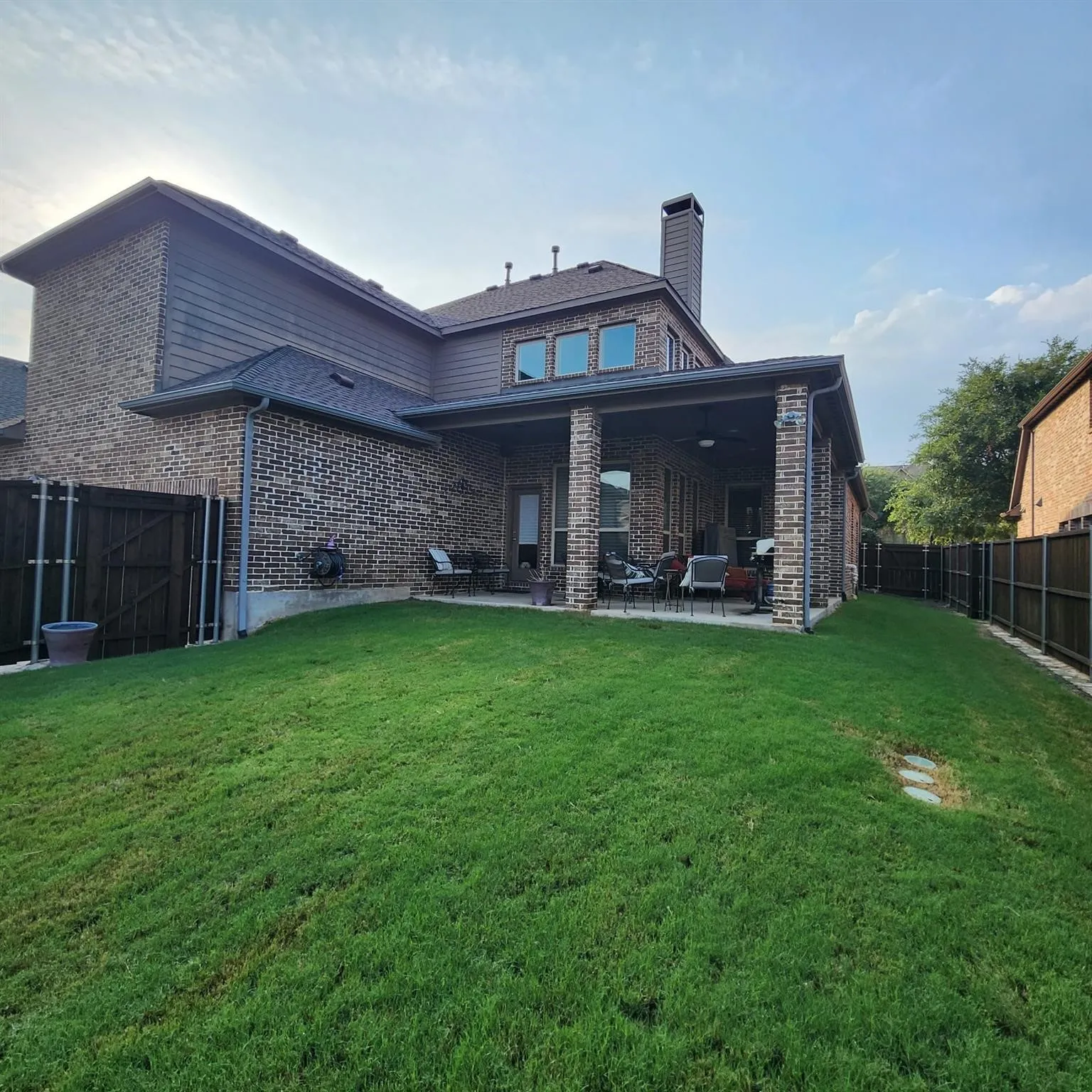 Single Family Residence For Rent in Collin County , 10082 Drawbridge Drive, Frisco, Texas 75035, 4 Bedroom, 4 Bathroom, 2 Garage spaces, 3,501 Sqft, built in 2010, mls#21286718, Real Estate Agent in Frisco, Homes For Rent in Collin county, Homes For Rent in Frisco, Realtor in Frisco Texas, Real Estate Brokerage Independent Realty Texas, Luminita Cordes Realtor