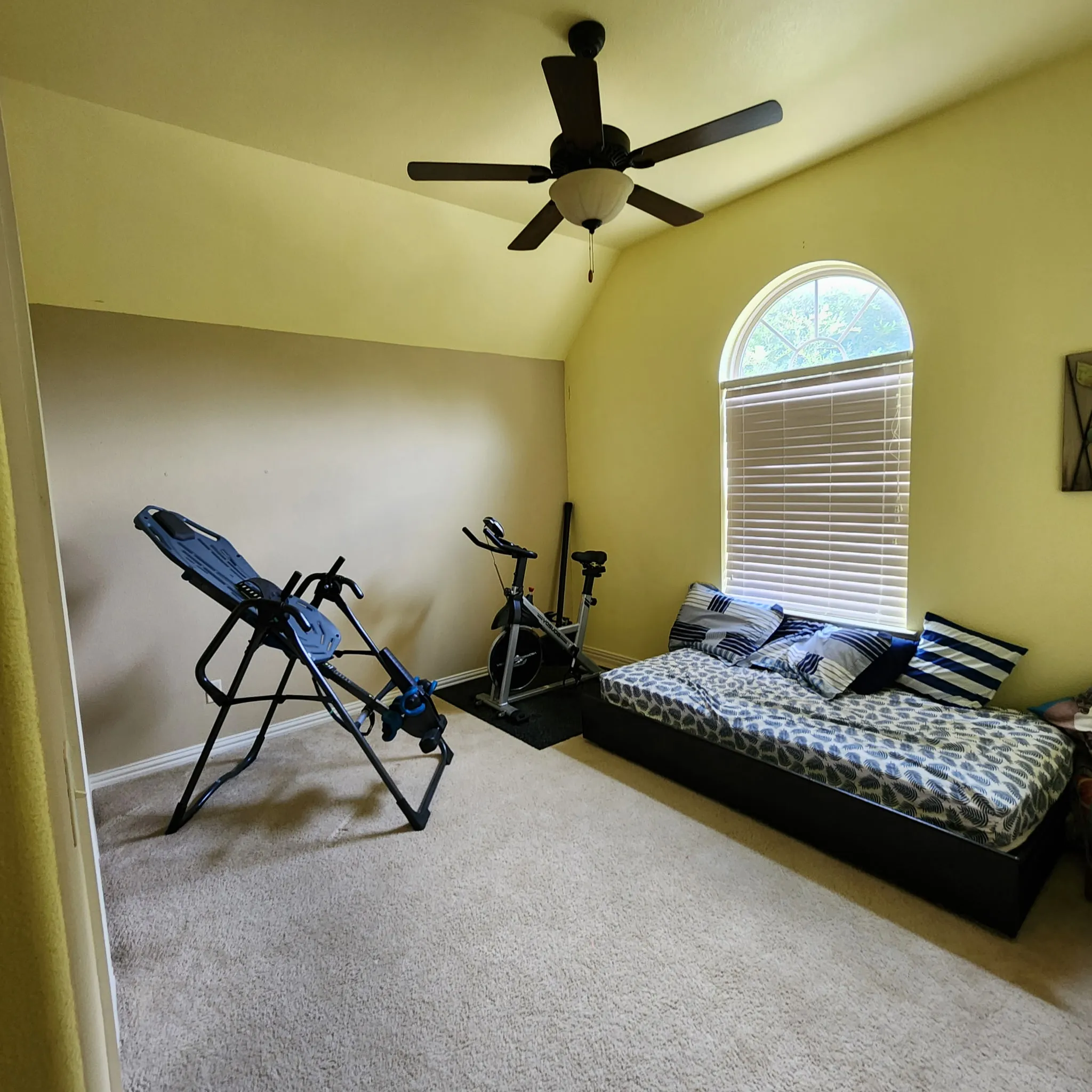 Single Family Residence For Rent in Collin County , 10082 Drawbridge Drive, Frisco, Texas 75035, 4 Bedroom, 4 Bathroom, 2 Garage spaces, 3,501 Sqft, built in 2010, mls#21286718, Real Estate Agent in Frisco, Homes For Rent in Collin county, Homes For Rent in Frisco, Realtor in Frisco Texas, Real Estate Brokerage Independent Realty Texas, Luminita Cordes Realtor