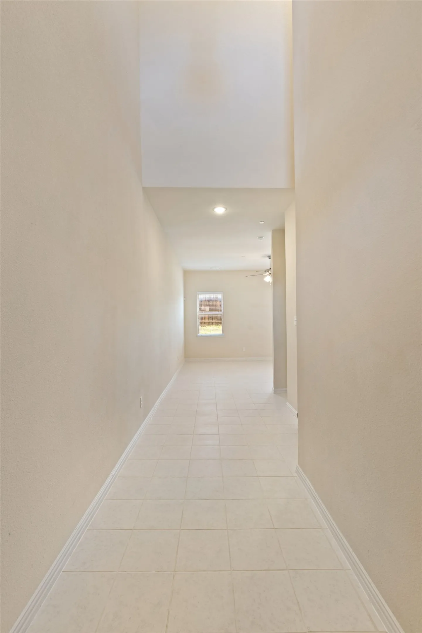 Townhouse For Sale in Dallas County , 1904 Bethlehem Street, Irving, Texas 75061, 3 Bedroom, 3 Bathroom, 2 Garage spaces, 1,933 Sqft, built in 2019, mls#21287539, Real Estate Agent in Irving, Homes For Sale in Dallas county, Homes For Sale in Irving, Realtor in Irving Texas, Real Estate Brokerage Independent Realty Texas, Luminita Cordes Realtor