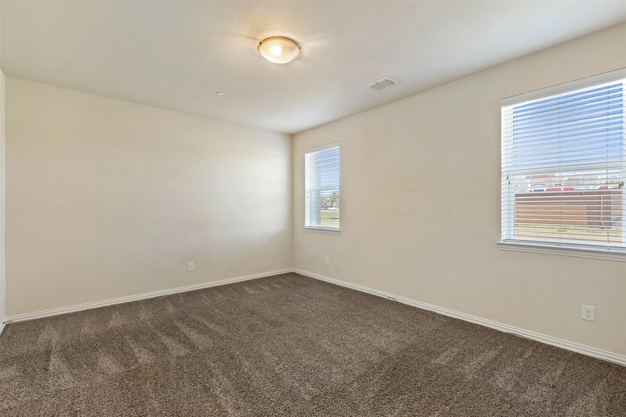 Townhouse For Sale in Dallas County , 1904 Bethlehem Street, Irving, Texas 75061, 3 Bedroom, 3 Bathroom, 2 Garage spaces, 1,933 Sqft, built in 2019, mls#21287539, Real Estate Agent in Irving, Homes For Sale in Dallas county, Homes For Sale in Irving, Realtor in Irving Texas, Real Estate Brokerage Independent Realty Texas, Luminita Cordes Realtor