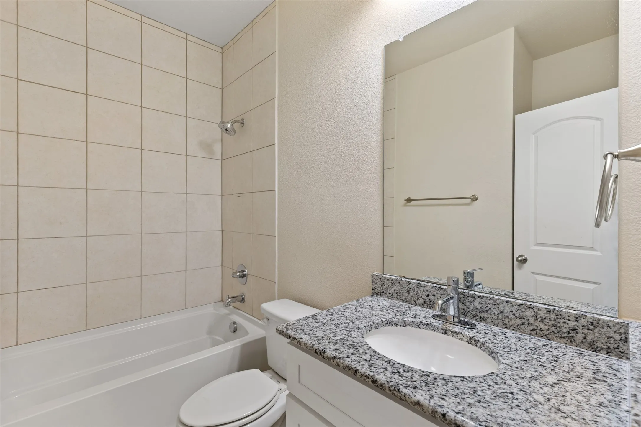 Townhouse For Sale in Dallas County , 1904 Bethlehem Street, Irving, Texas 75061, 3 Bedroom, 3 Bathroom, 2 Garage spaces, 1,933 Sqft, built in 2019, mls#21287539, Real Estate Agent in Irving, Homes For Sale in Dallas county, Homes For Sale in Irving, Realtor in Irving Texas, Real Estate Brokerage Independent Realty Texas, Luminita Cordes Realtor