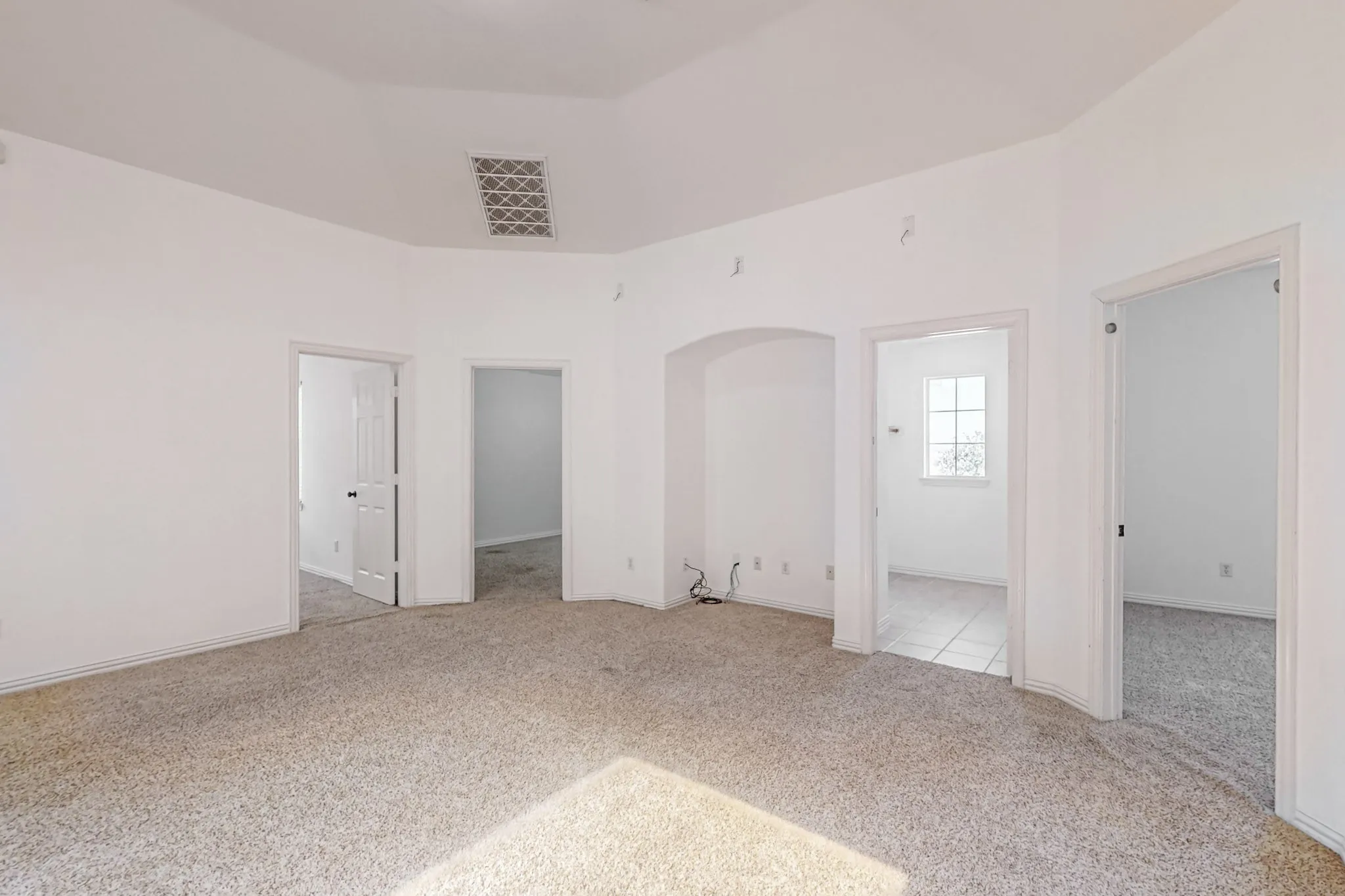Single Family Residence For Rent in Dallas County , 8609 Rugby Drive, Irving, Texas 75063, 4 Bedroom, 3 Bathroom, 2 Garage spaces, 2,967 Sqft, built in 2003, mls#21291863, Real Estate Agent in Irving, Homes For Rent in Dallas county, Homes For Rent in Irving, Realtor in Irving Texas, Real Estate Brokerage Independent Realty Texas, Luminita Cordes Realtor