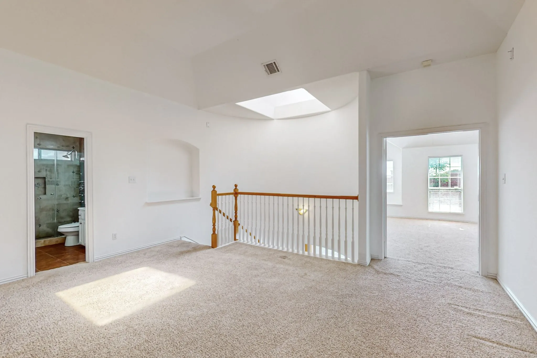 Single Family Residence For Rent in Dallas County , 8609 Rugby Drive, Irving, Texas 75063, 4 Bedroom, 3 Bathroom, 2 Garage spaces, 2,967 Sqft, built in 2003, mls#21291863, Real Estate Agent in Irving, Homes For Rent in Dallas county, Homes For Rent in Irving, Realtor in Irving Texas, Real Estate Brokerage Independent Realty Texas, Luminita Cordes Realtor
