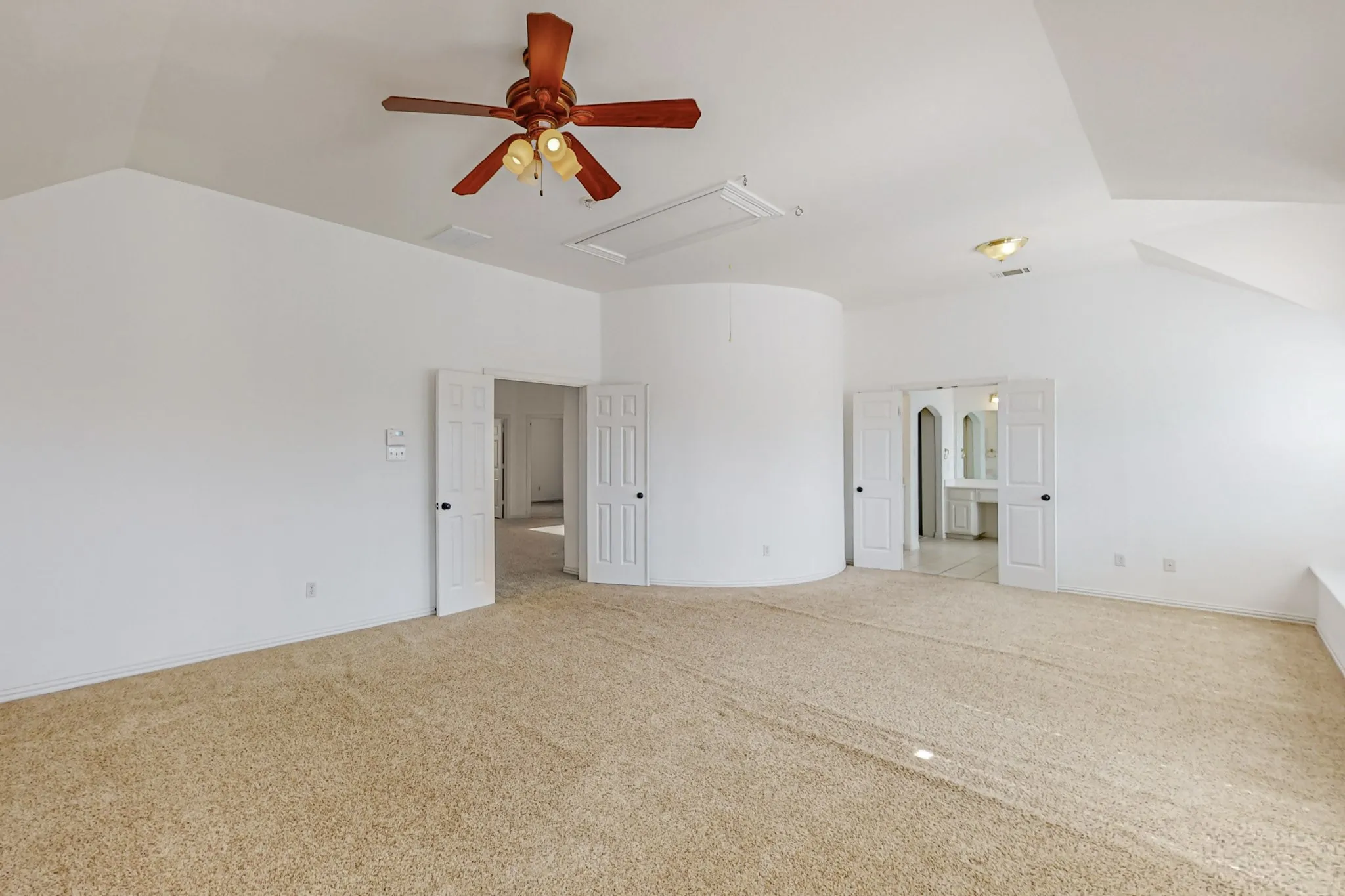 Single Family Residence For Rent in Dallas County , 8609 Rugby Drive, Irving, Texas 75063, 4 Bedroom, 3 Bathroom, 2 Garage spaces, 2,967 Sqft, built in 2003, mls#21291863, Real Estate Agent in Irving, Homes For Rent in Dallas county, Homes For Rent in Irving, Realtor in Irving Texas, Real Estate Brokerage Independent Realty Texas, Luminita Cordes Realtor