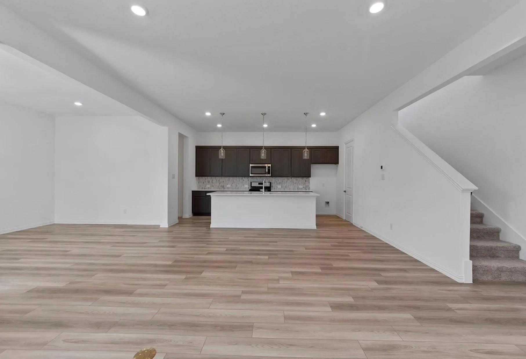 Single Family Residence For Rent in Dallas County , 3309 Penn Boulevard, Sachse, Texas 75048, 3 Bedroom, 3 Bathroom, 2 Garage spaces, 2,054 Sqft, built in 2022, mls#21291868, Real Estate Agent in Sachse, Homes For Rent in Dallas county, Homes For Rent in Sachse, Realtor in Sachse Texas, Real Estate Brokerage Independent Realty Texas, Luminita Cordes Realtor