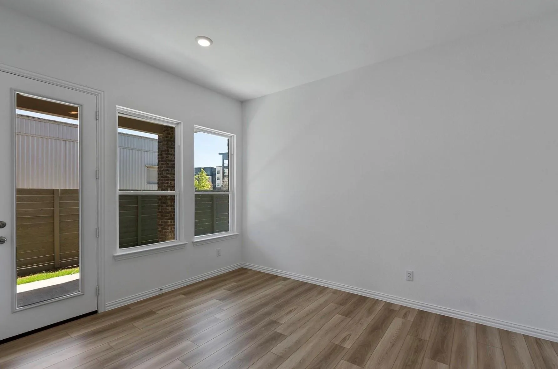 Single Family Residence For Rent in Dallas County , 3309 Penn Boulevard, Sachse, Texas 75048, 3 Bedroom, 3 Bathroom, 2 Garage spaces, 2,054 Sqft, built in 2022, mls#21291868, Real Estate Agent in Sachse, Homes For Rent in Dallas county, Homes For Rent in Sachse, Realtor in Sachse Texas, Real Estate Brokerage Independent Realty Texas, Luminita Cordes Realtor
