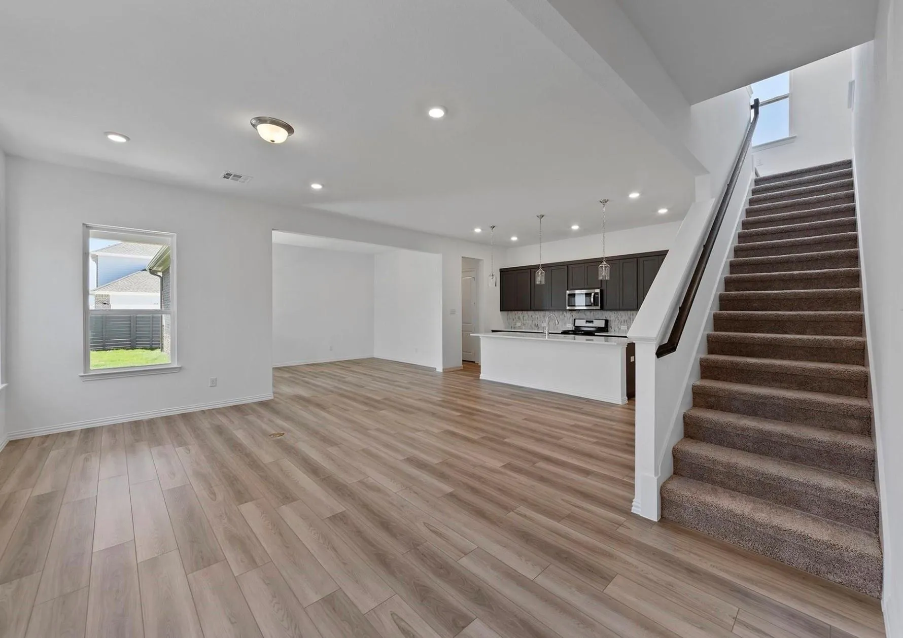 Single Family Residence For Rent in Dallas County , 3309 Penn Boulevard, Sachse, Texas 75048, 3 Bedroom, 3 Bathroom, 2 Garage spaces, 2,054 Sqft, built in 2022, mls#21291868, Real Estate Agent in Sachse, Homes For Rent in Dallas county, Homes For Rent in Sachse, Realtor in Sachse Texas, Real Estate Brokerage Independent Realty Texas, Luminita Cordes Realtor
